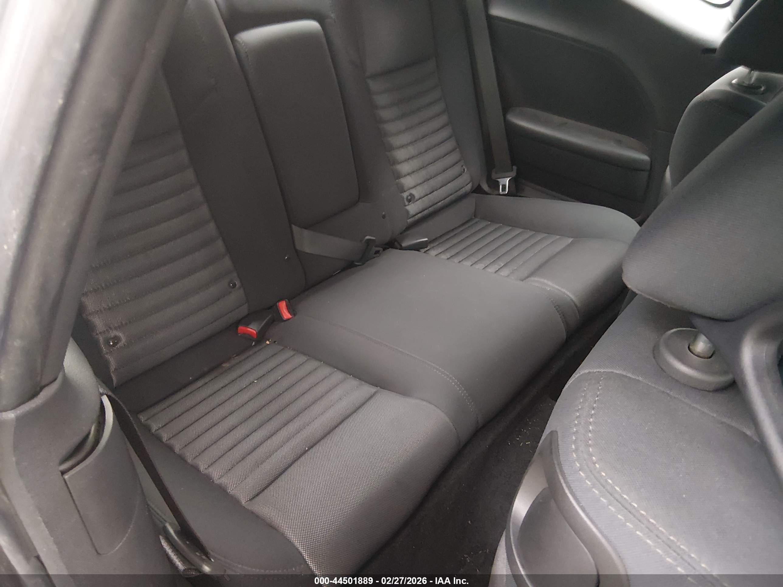 DODGE CHALLENGER image 8