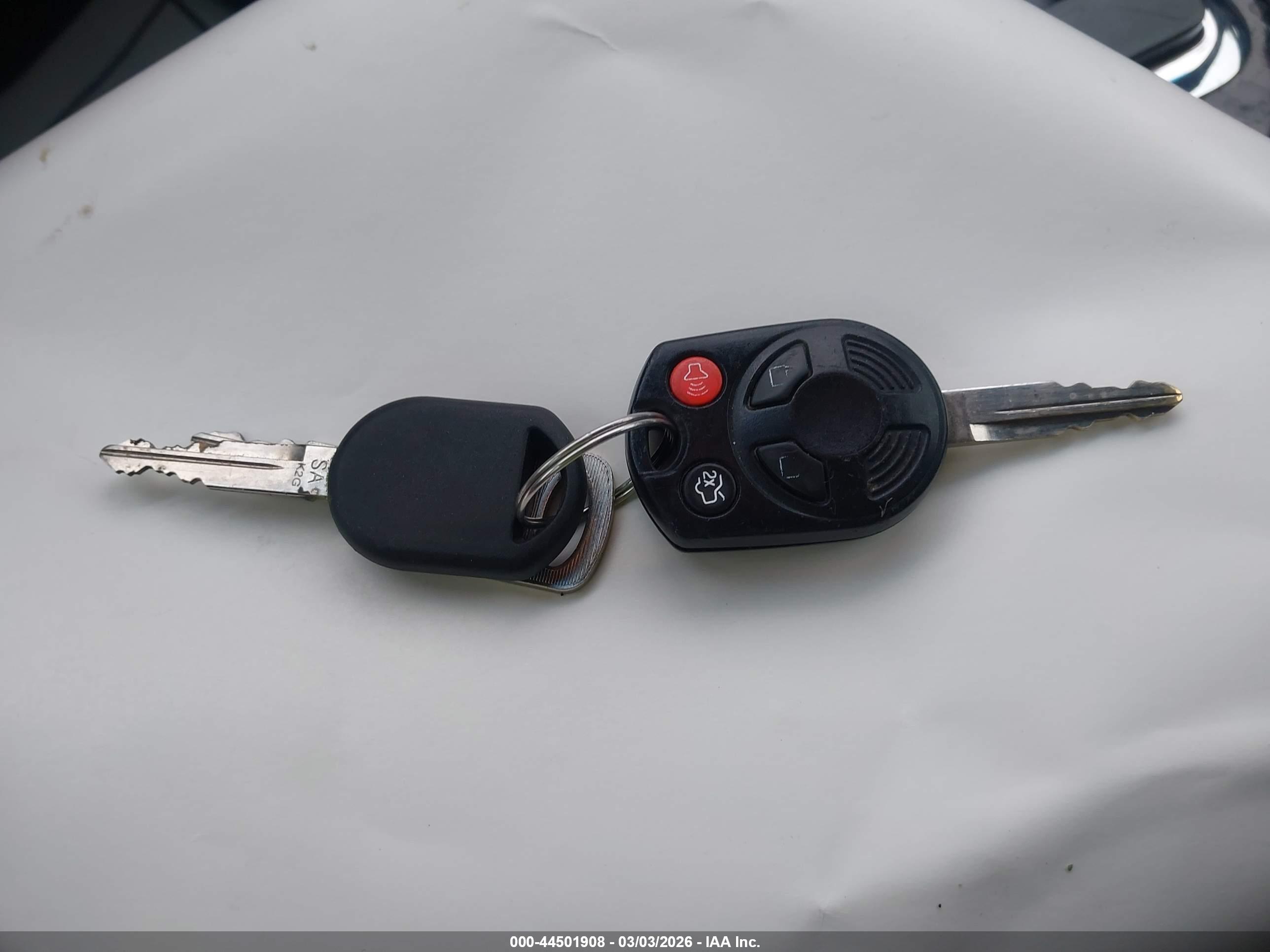 FORD ESCAPE image 11
