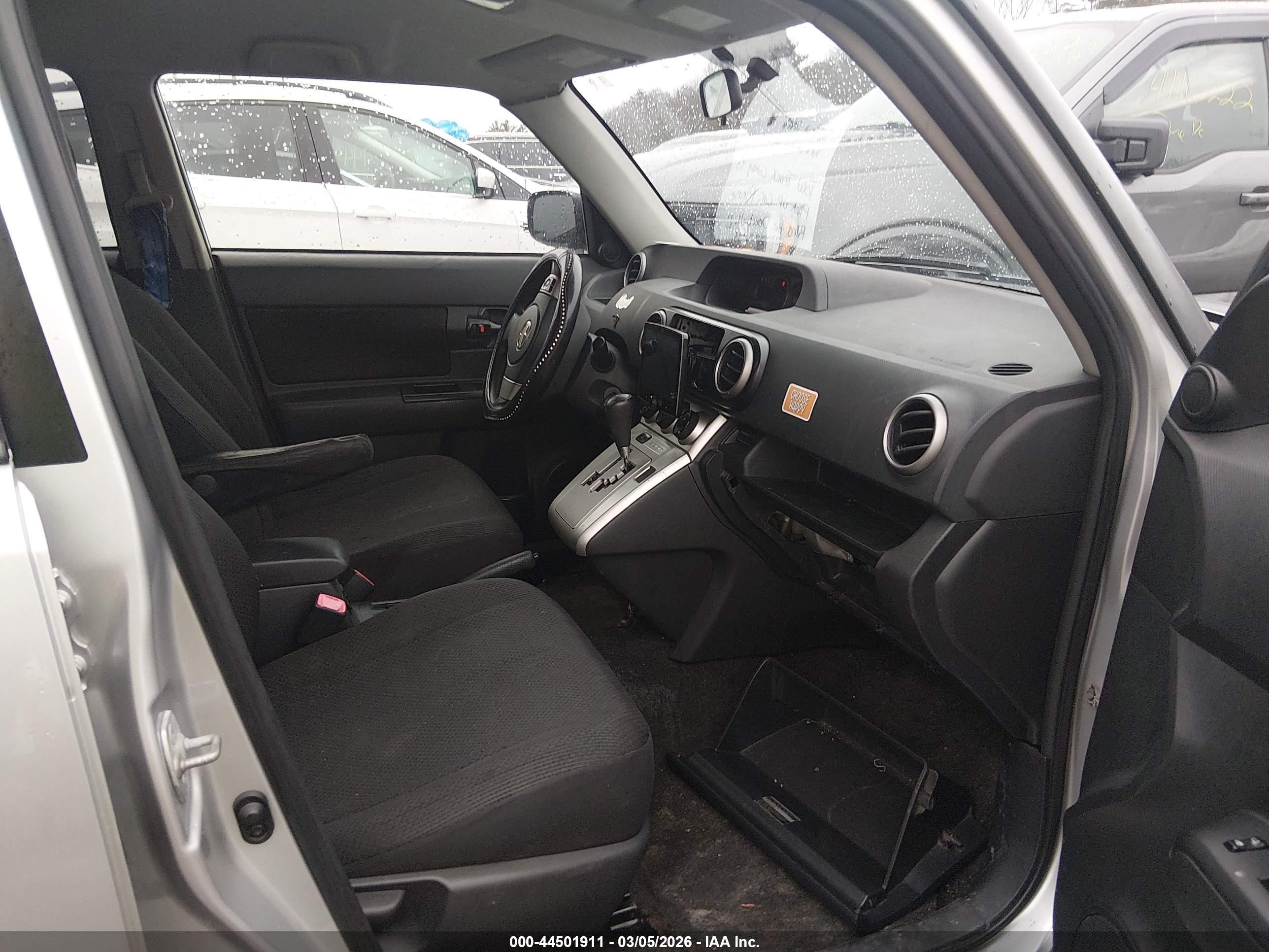 SCION XB image 5