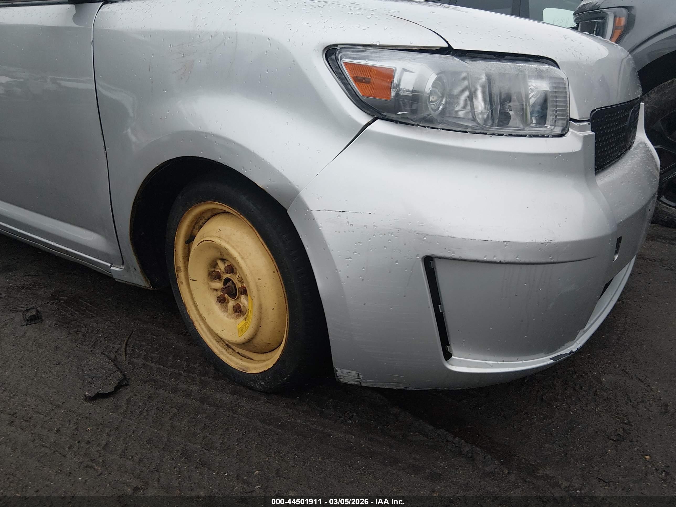 SCION XB image 6