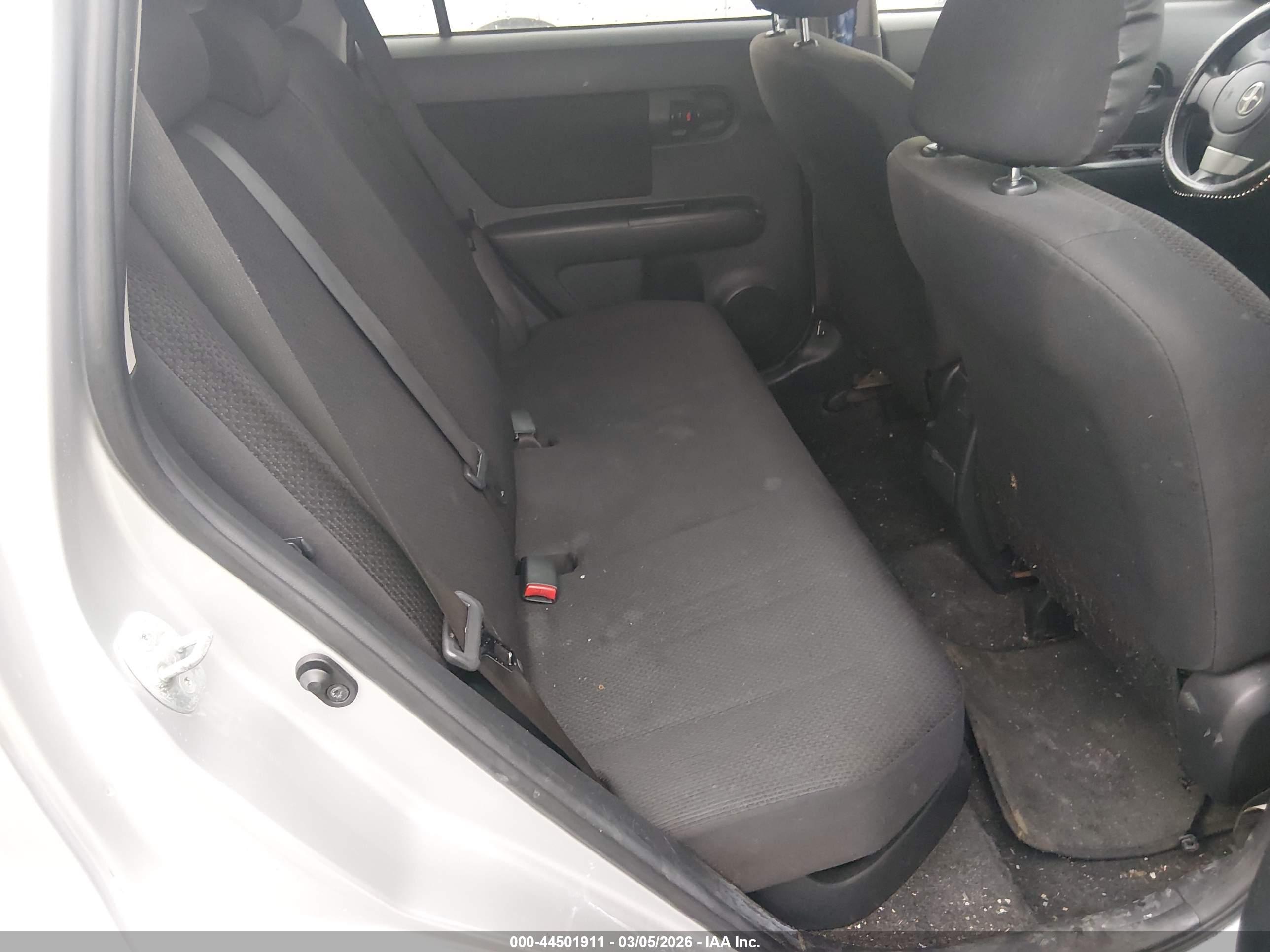 SCION XB image 8