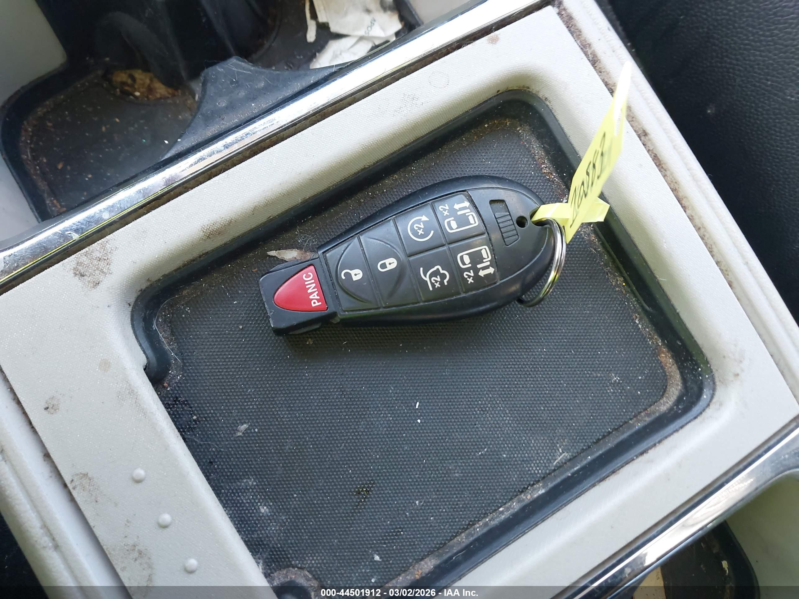 CHRYSLER TOWN image 11