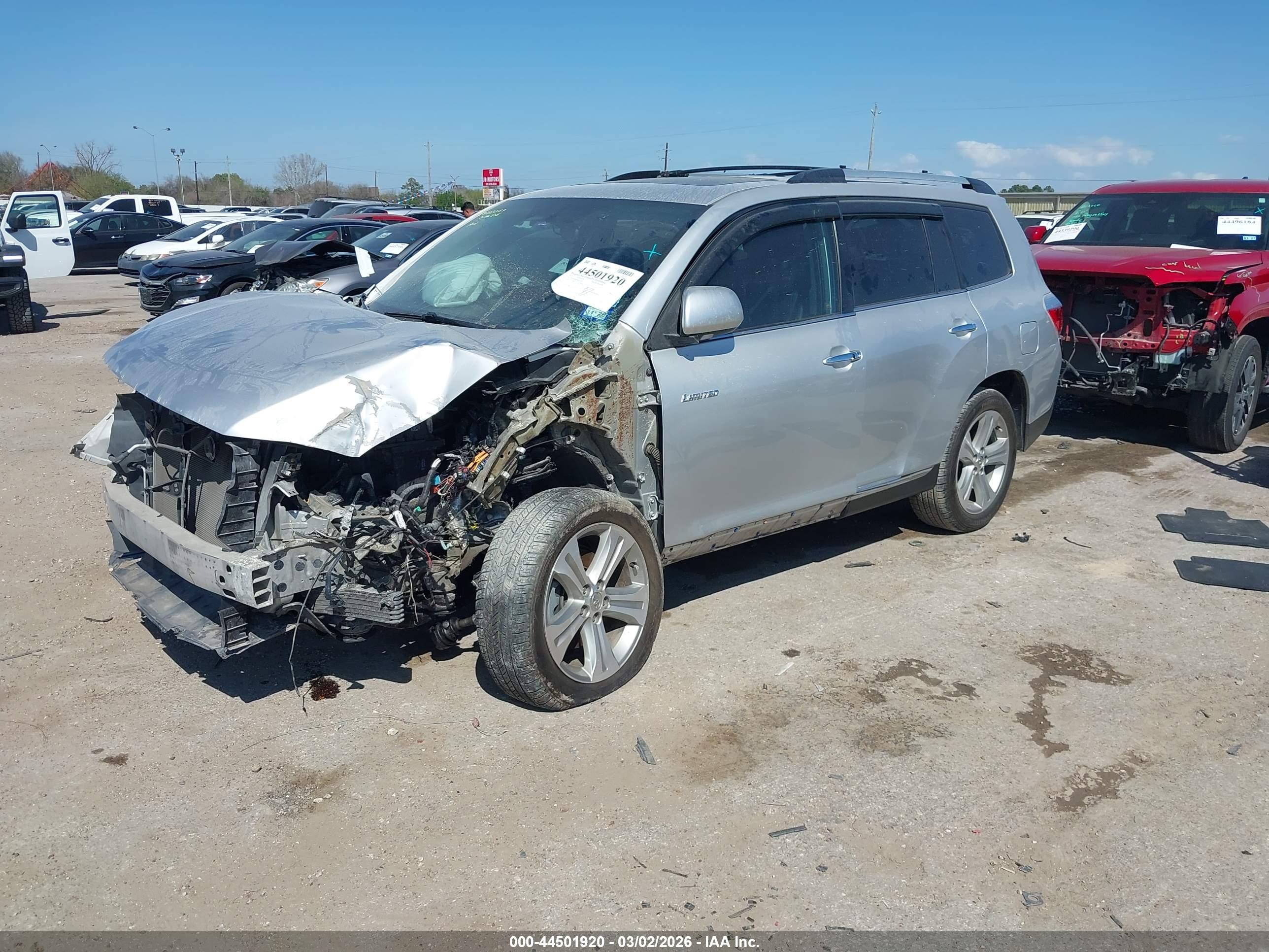 TOYOTA HIGHLANDER image 2