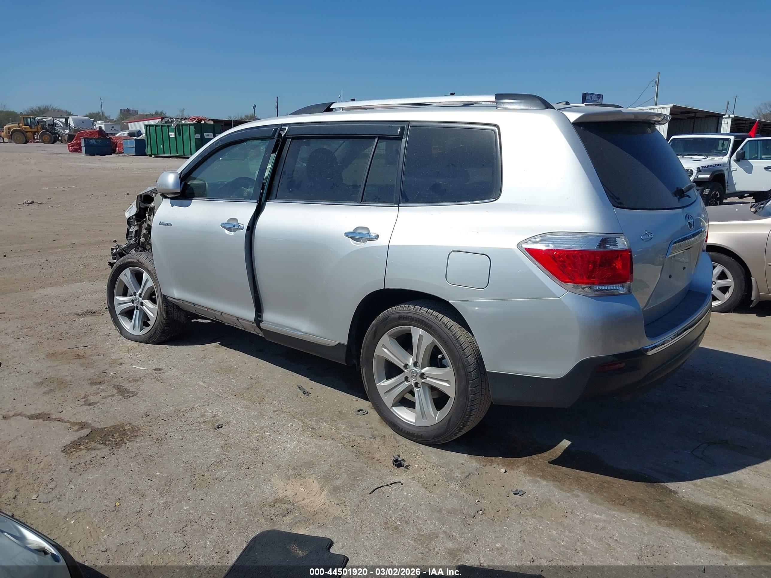 TOYOTA HIGHLANDER image 3