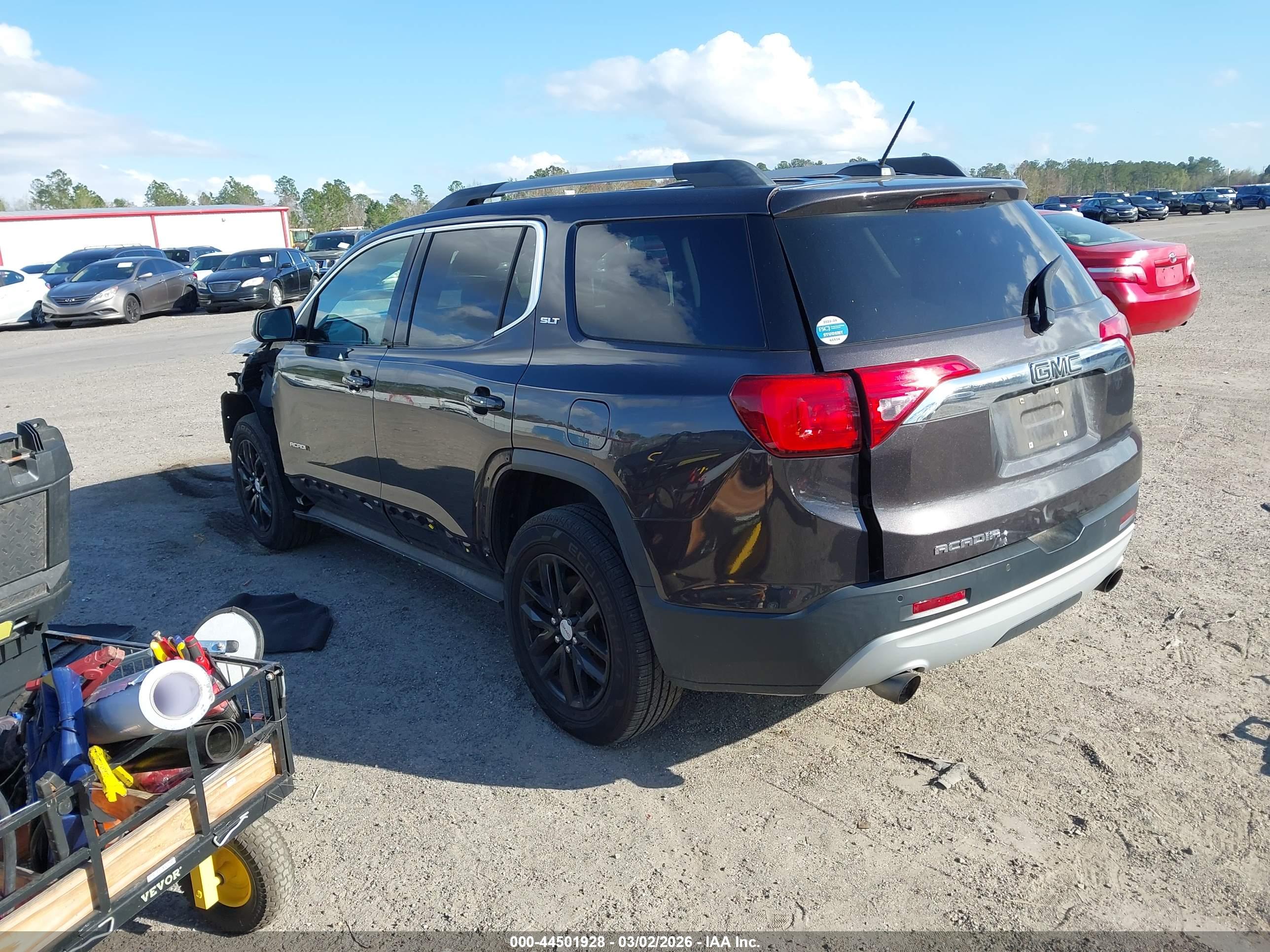 GMC ACADIA image 3
