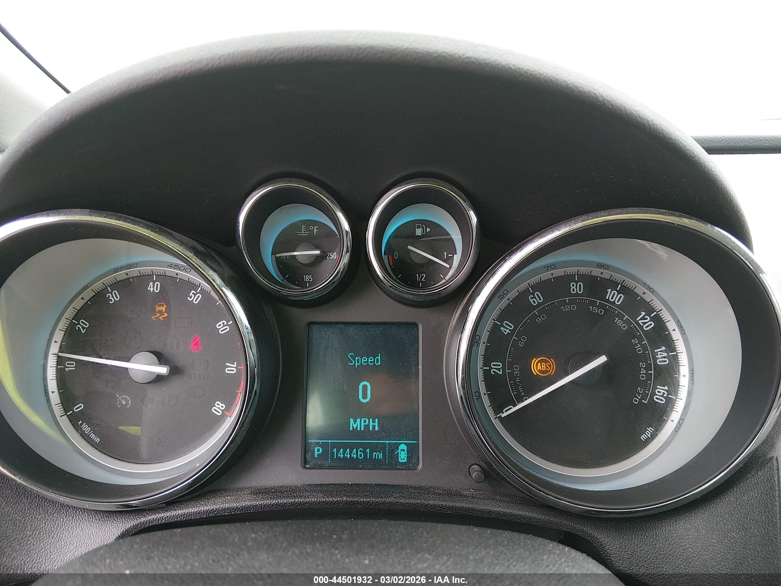 BUICK VERANO image 7