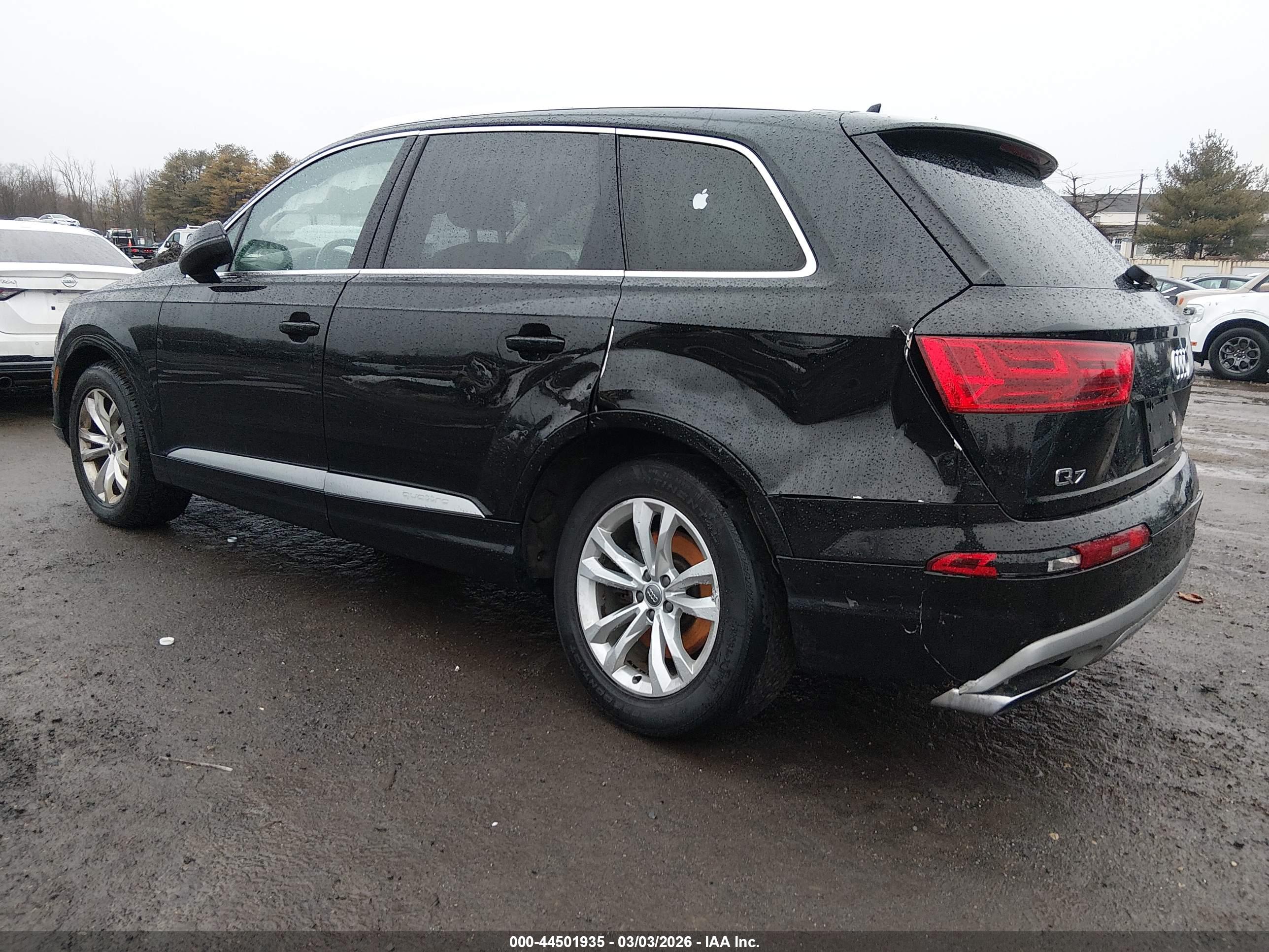 AUDI Q7 image 3