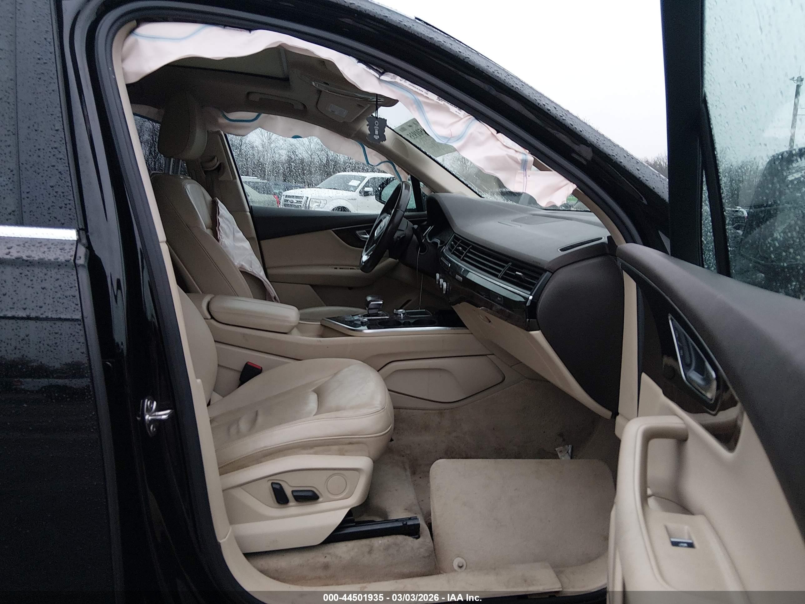 AUDI Q7 image 5