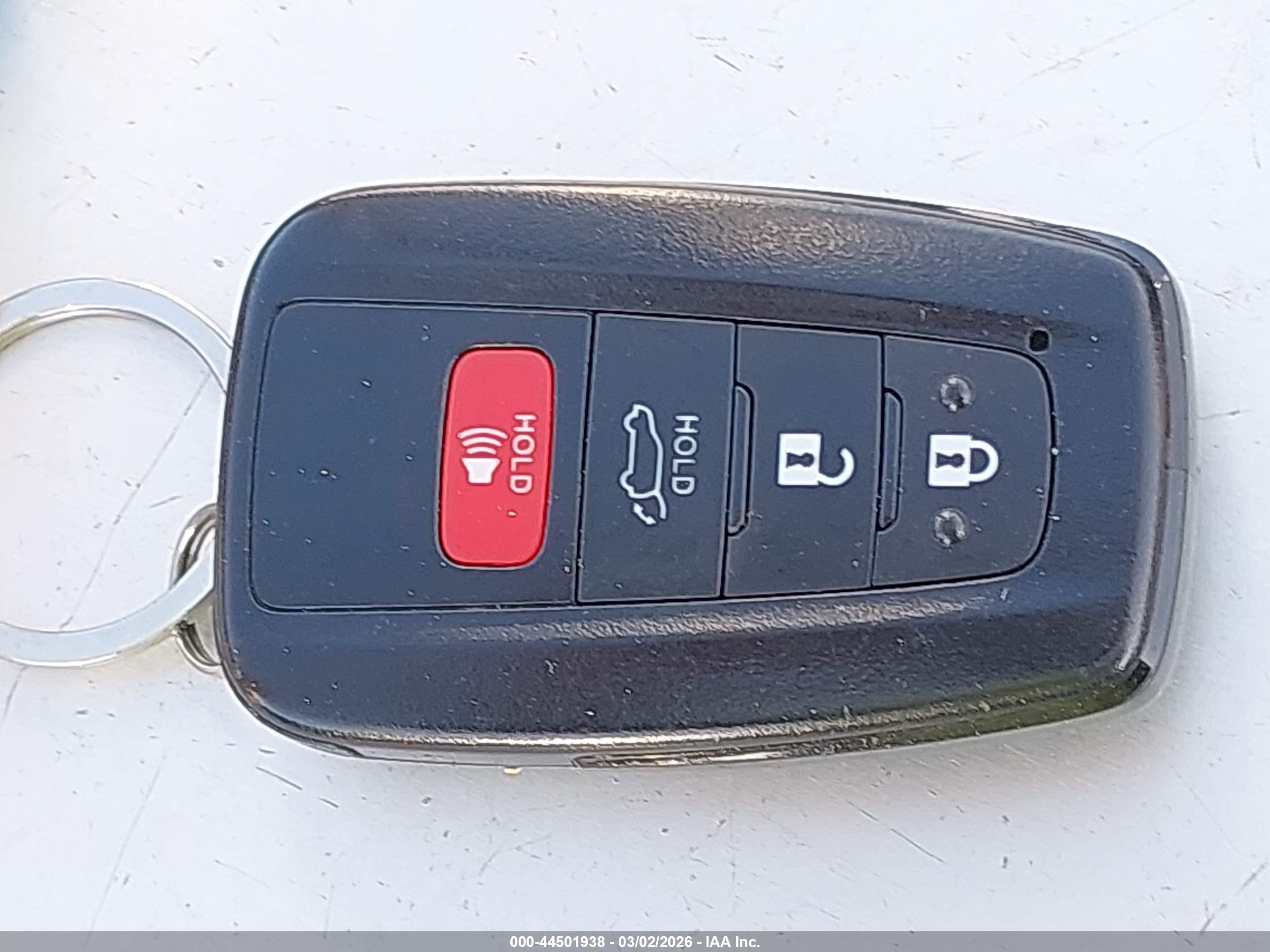TOYOTA RAV4 image 11