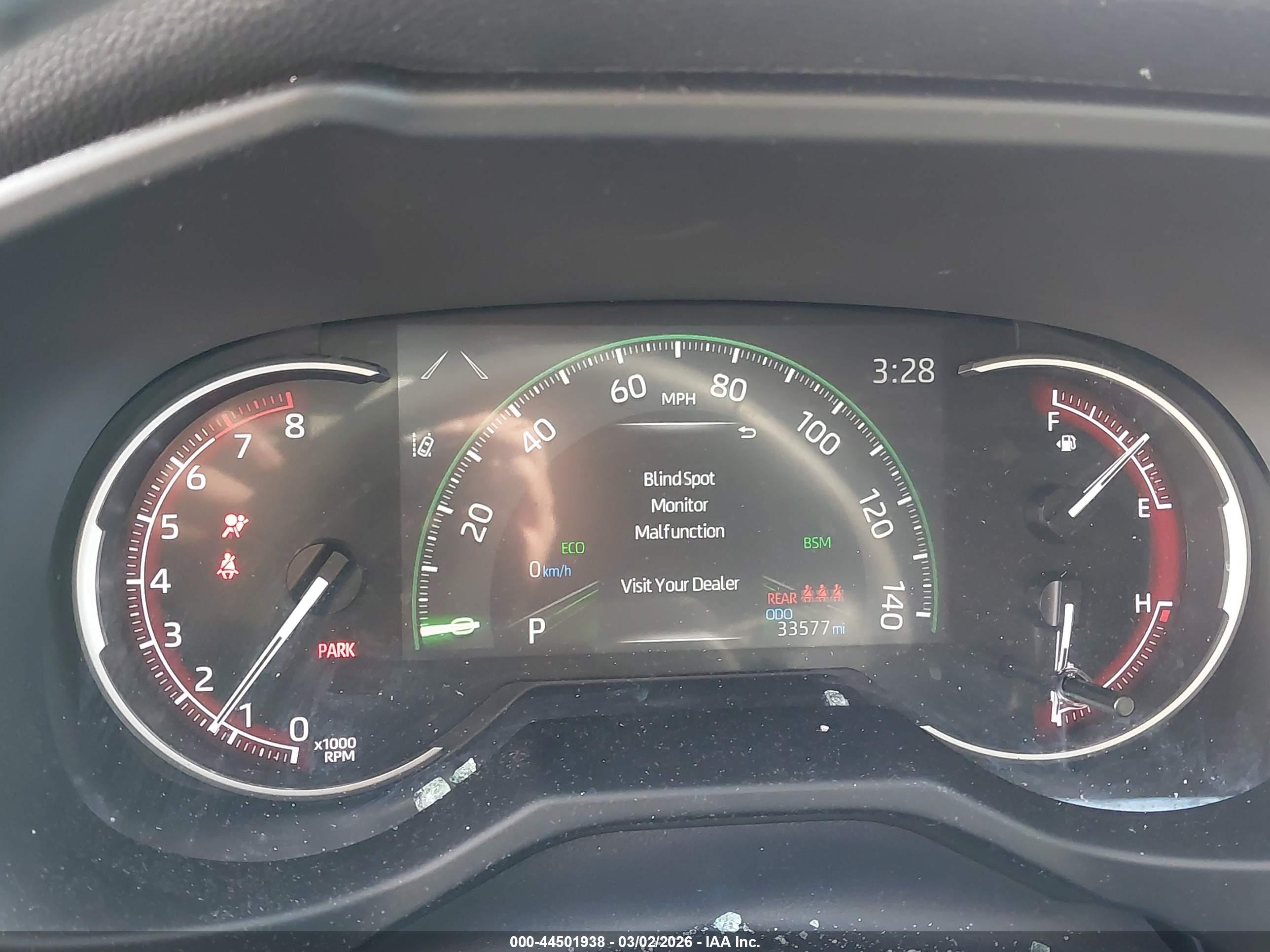 TOYOTA RAV4 image 7