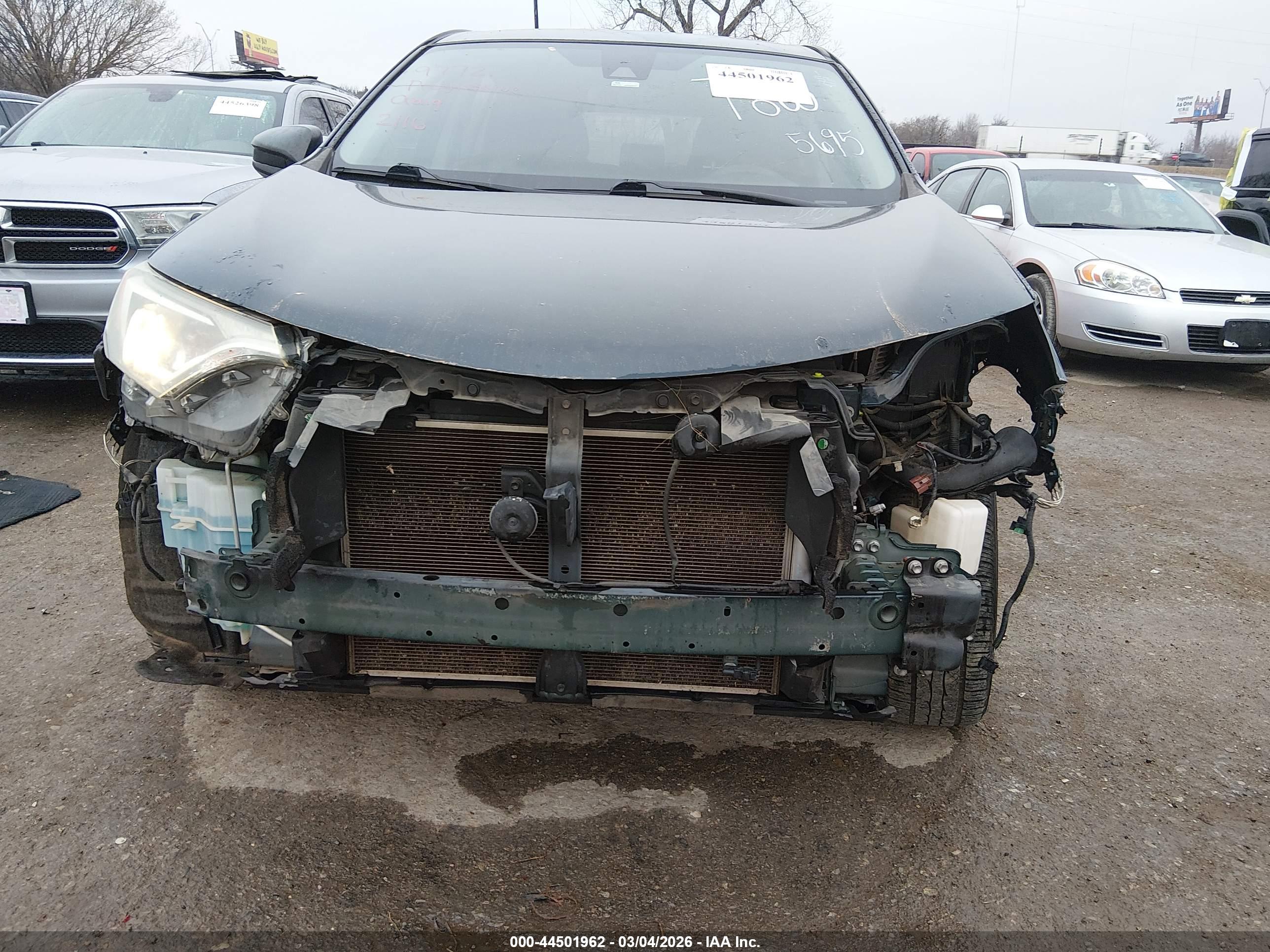 TOYOTA RAV4 image 6