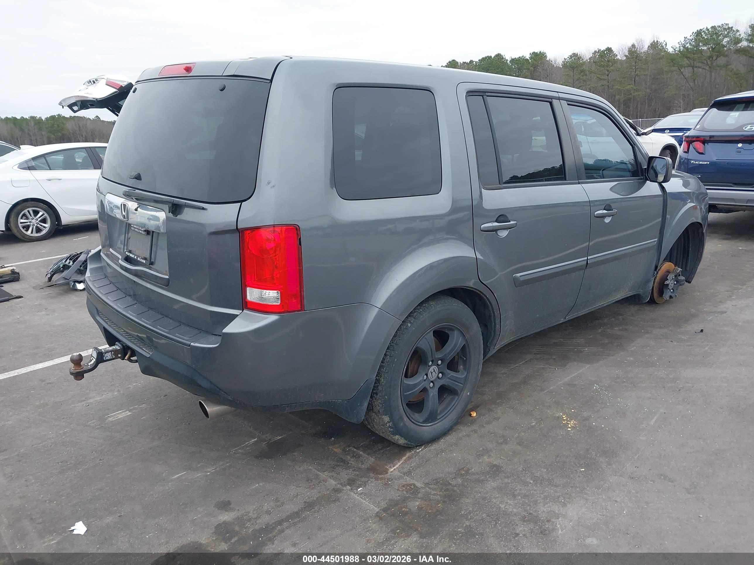 HONDA PILOT image 4
