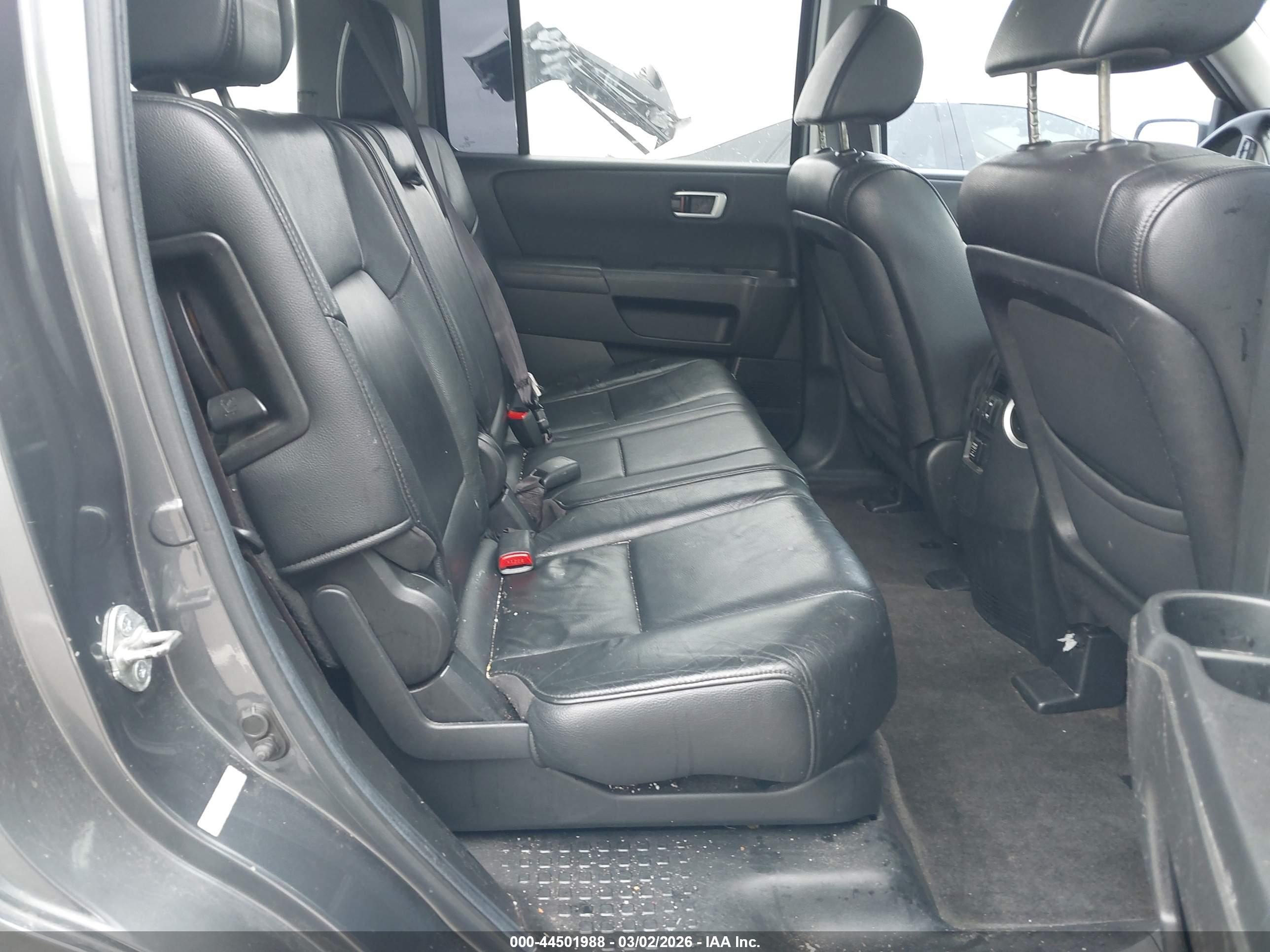 HONDA PILOT image 8