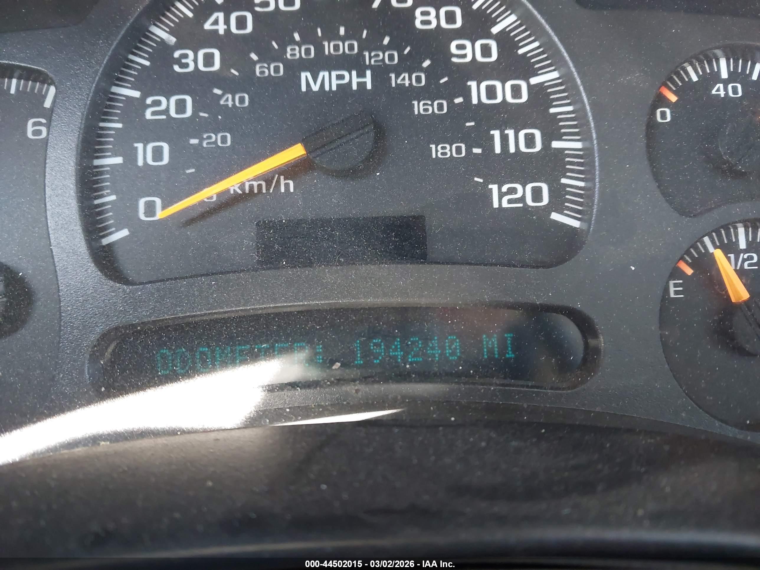 CHEVROLET TAHOE image 7
