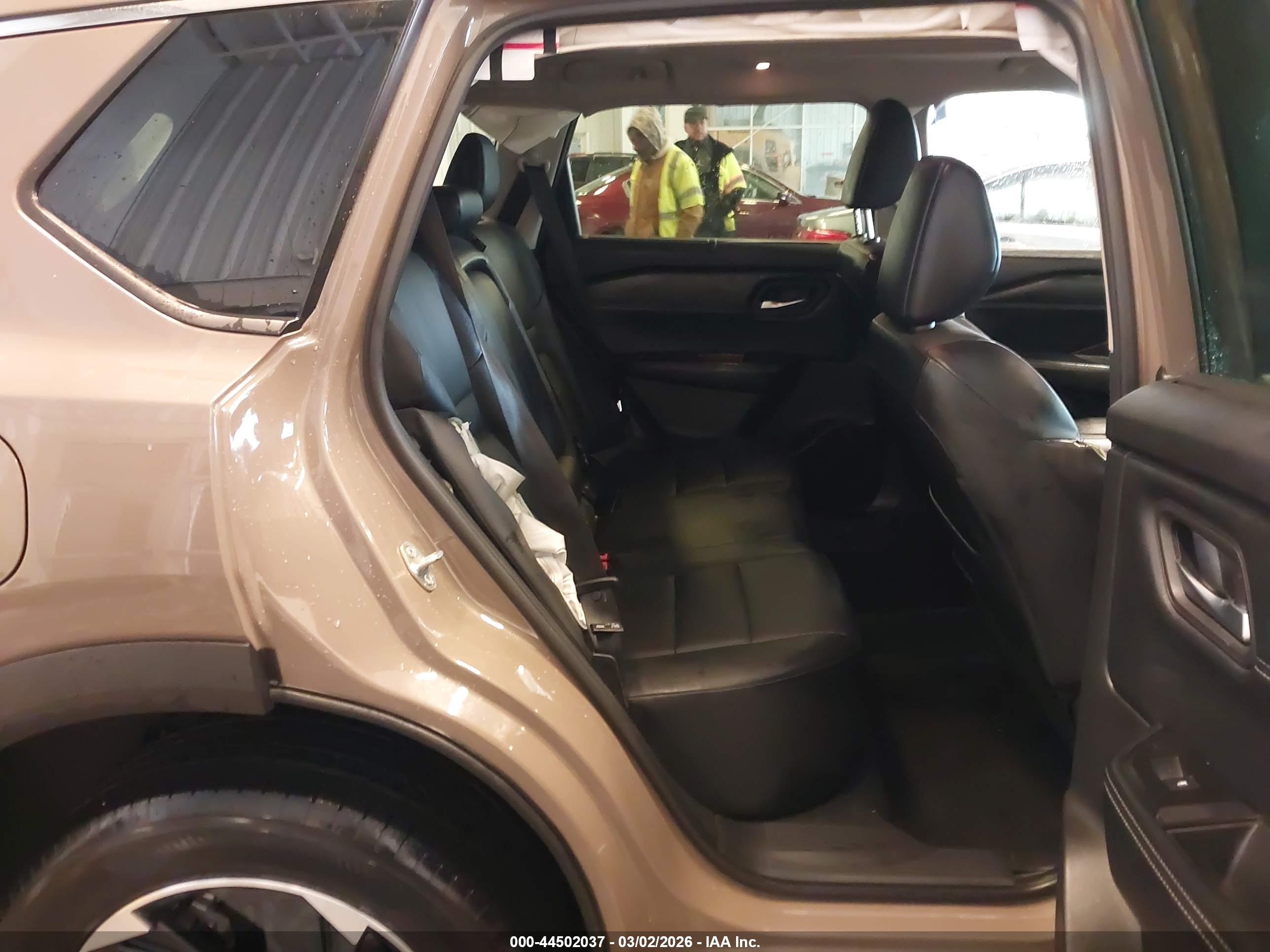NISSAN ROGUE image 8