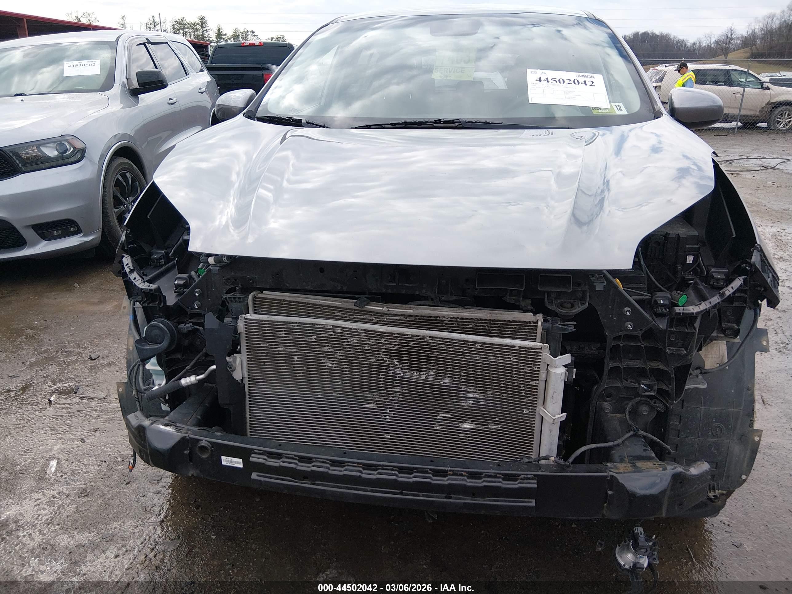 KIA SPORTAGE image 6