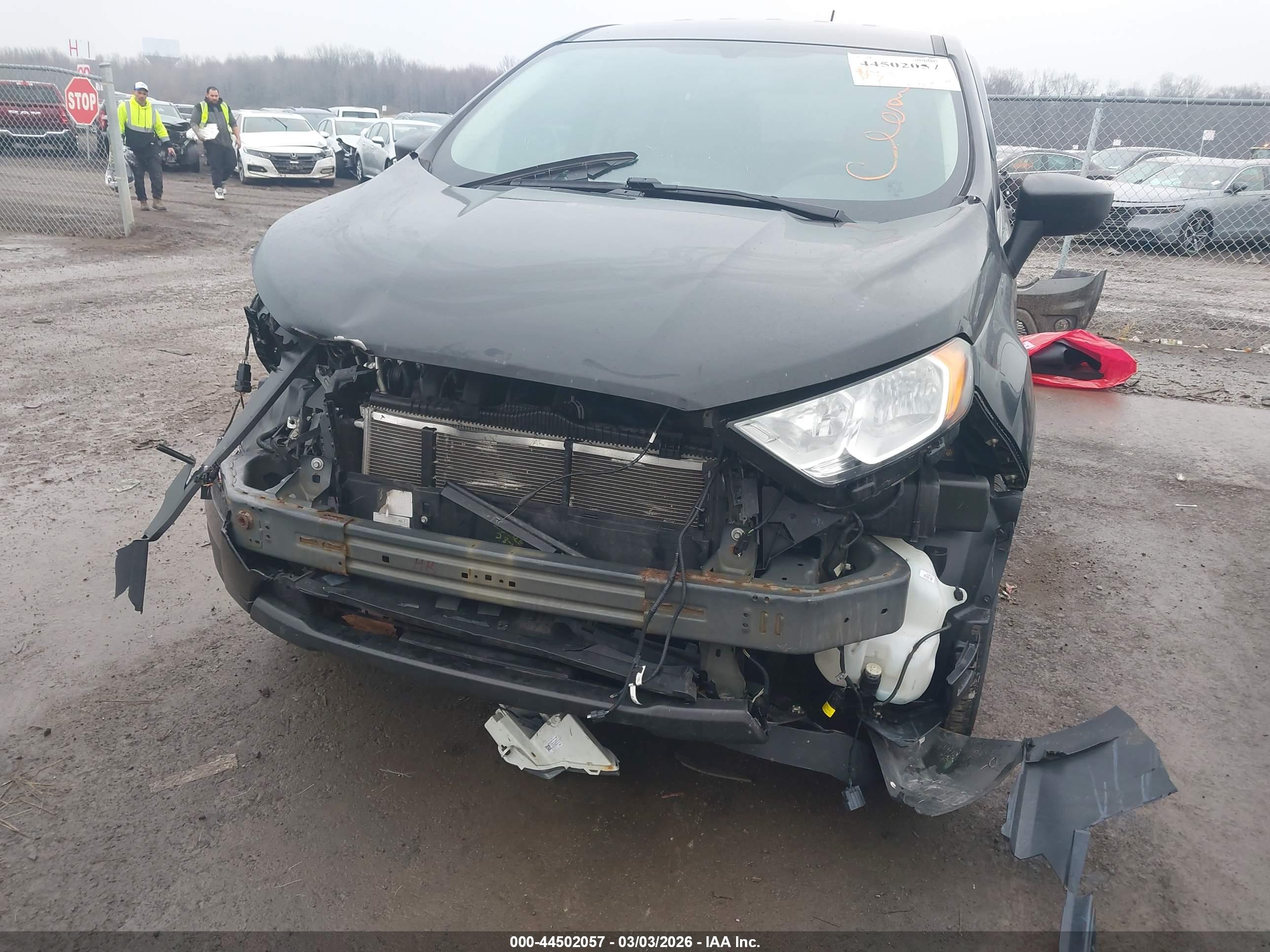 FORD ECOSPORT image 6
