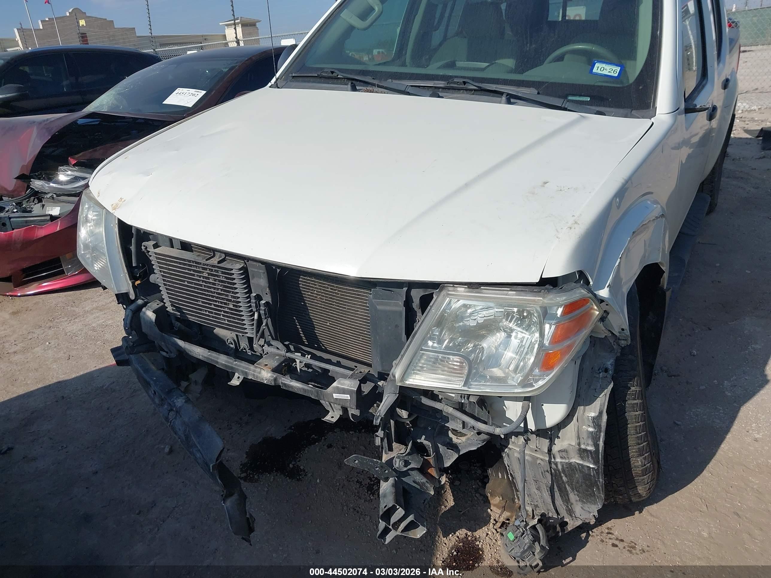 NISSAN FRONTIER image 6