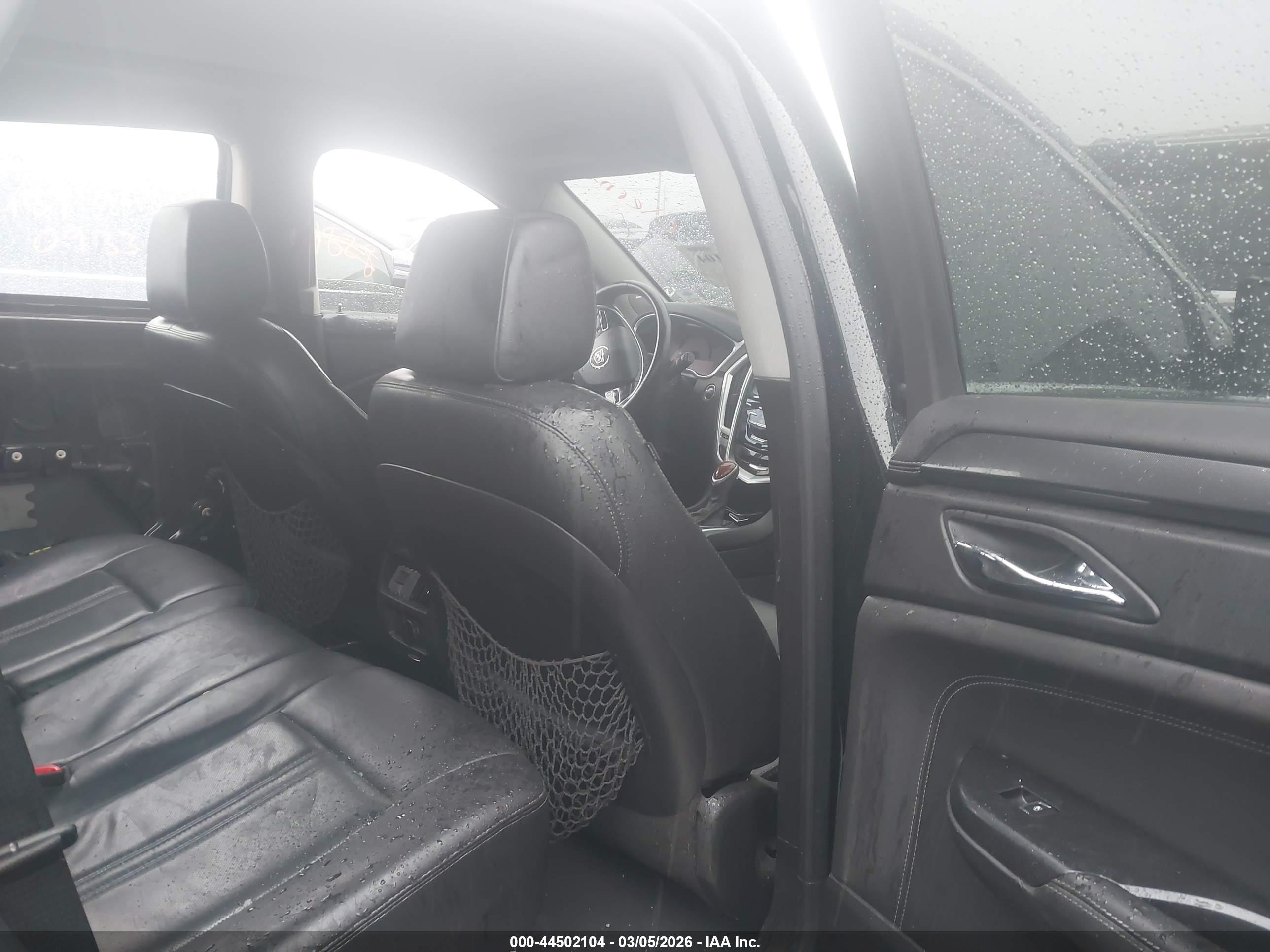 CADILLAC SRX image 8
