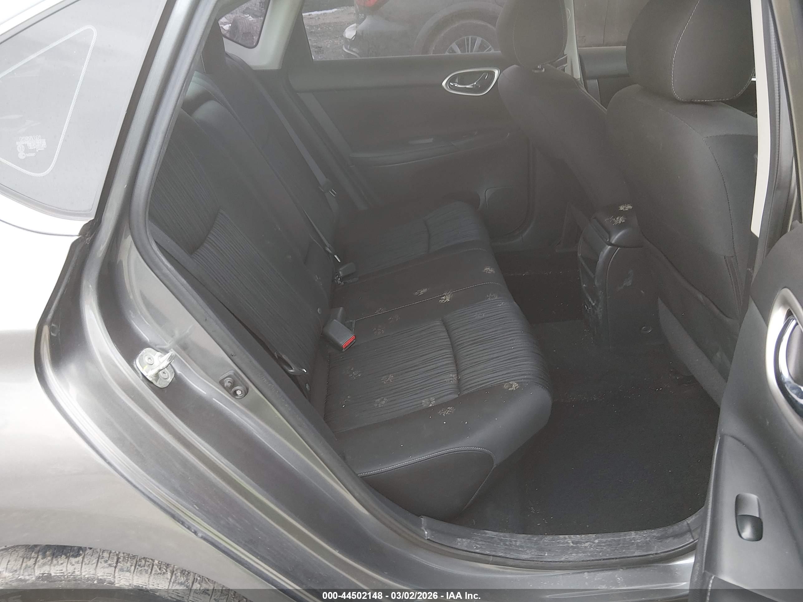 NISSAN SENTRA image 8