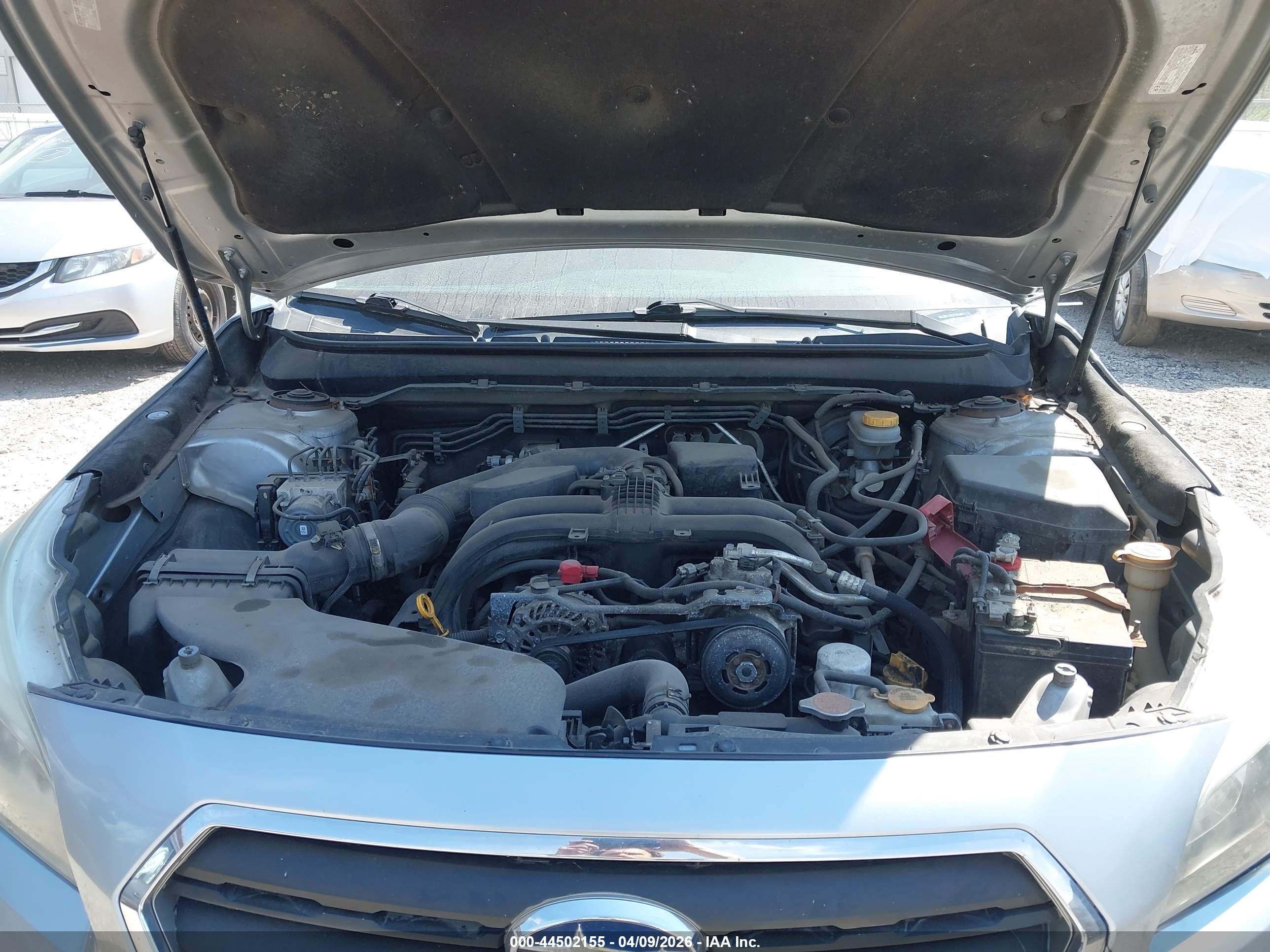 SUBARU OUTBACK image 10