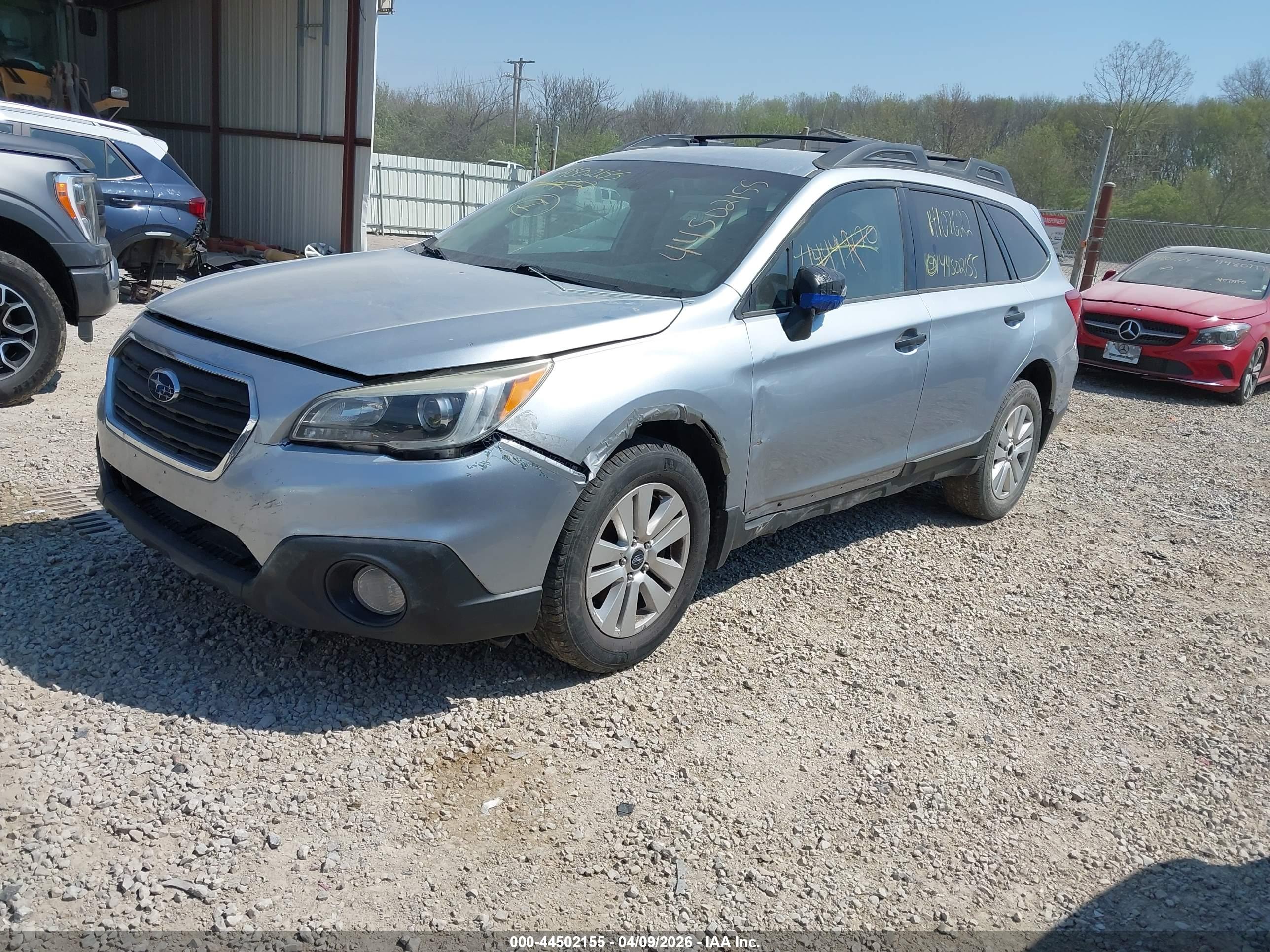 SUBARU OUTBACK image 2