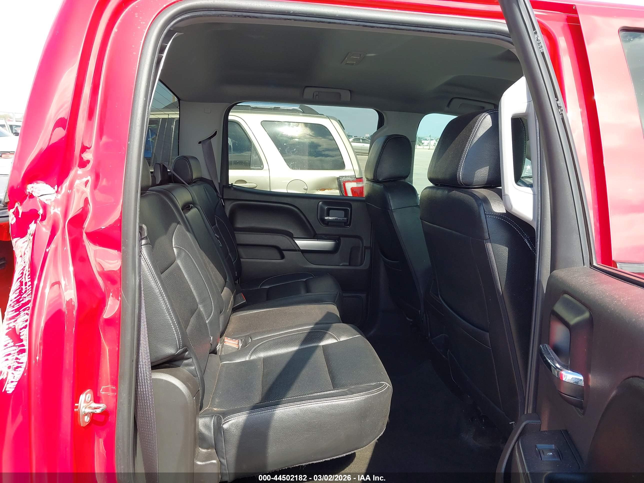 CHEVROLET SILVERADO image 8