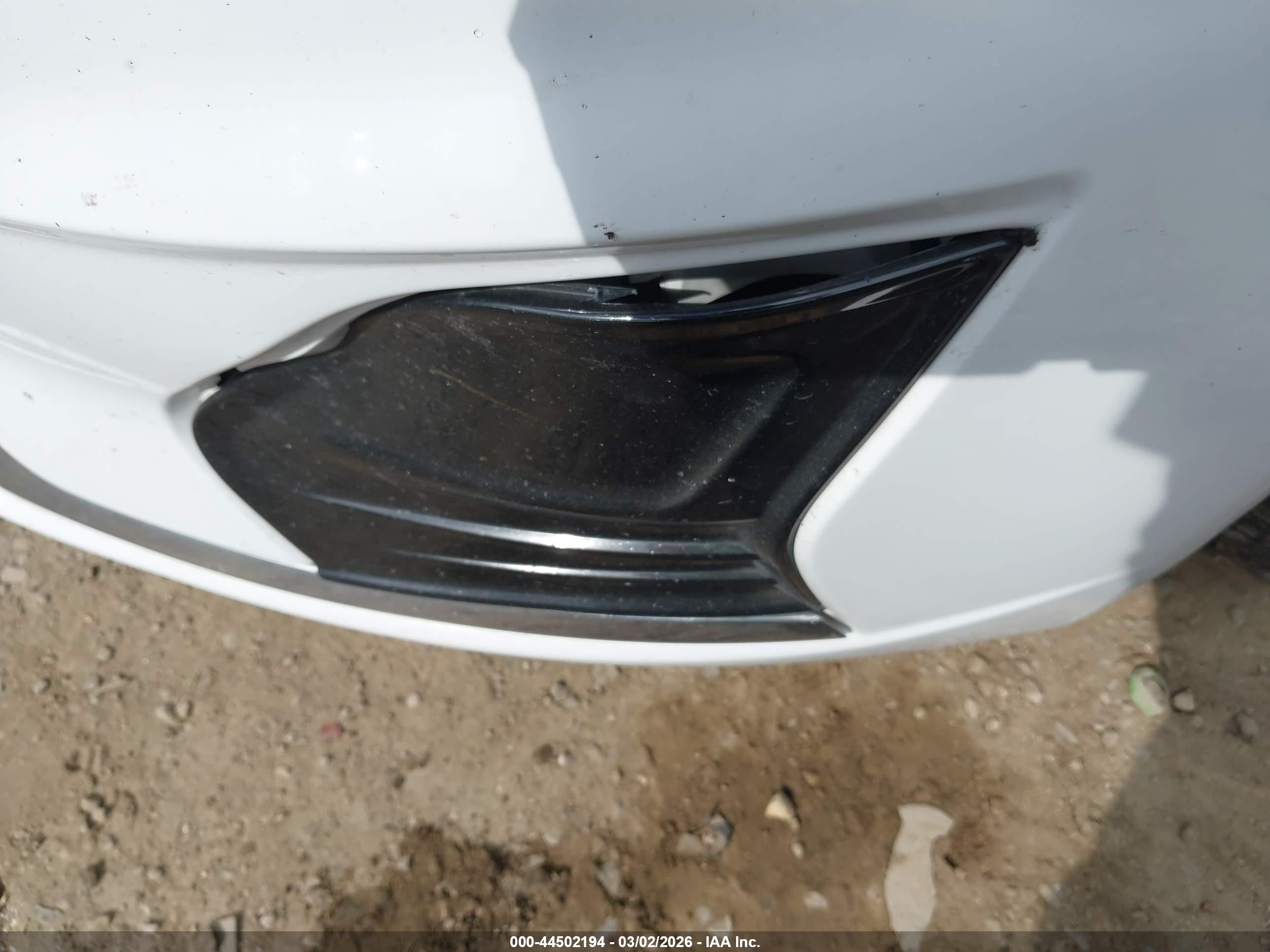 FORD FUSION image 6