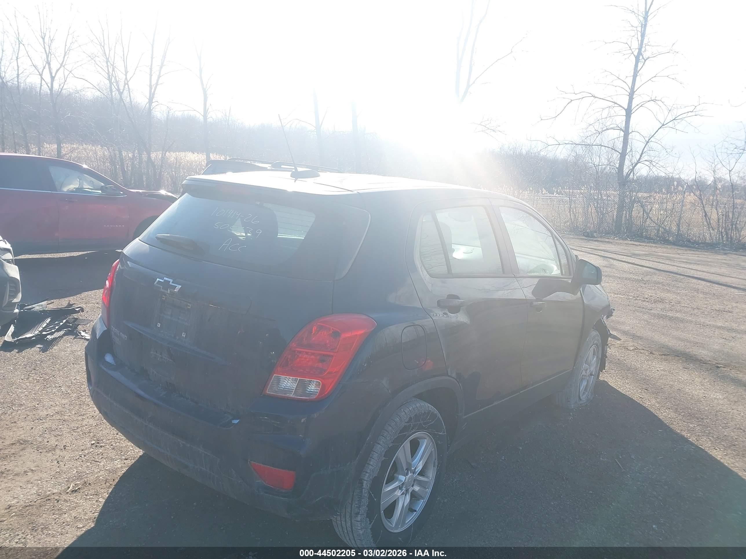 CHEVROLET TRAX image 4