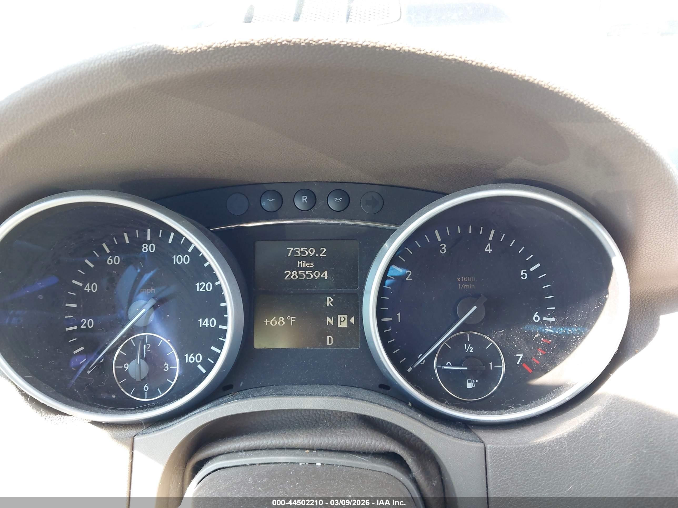 MERCEDES-BENZ ML image 7