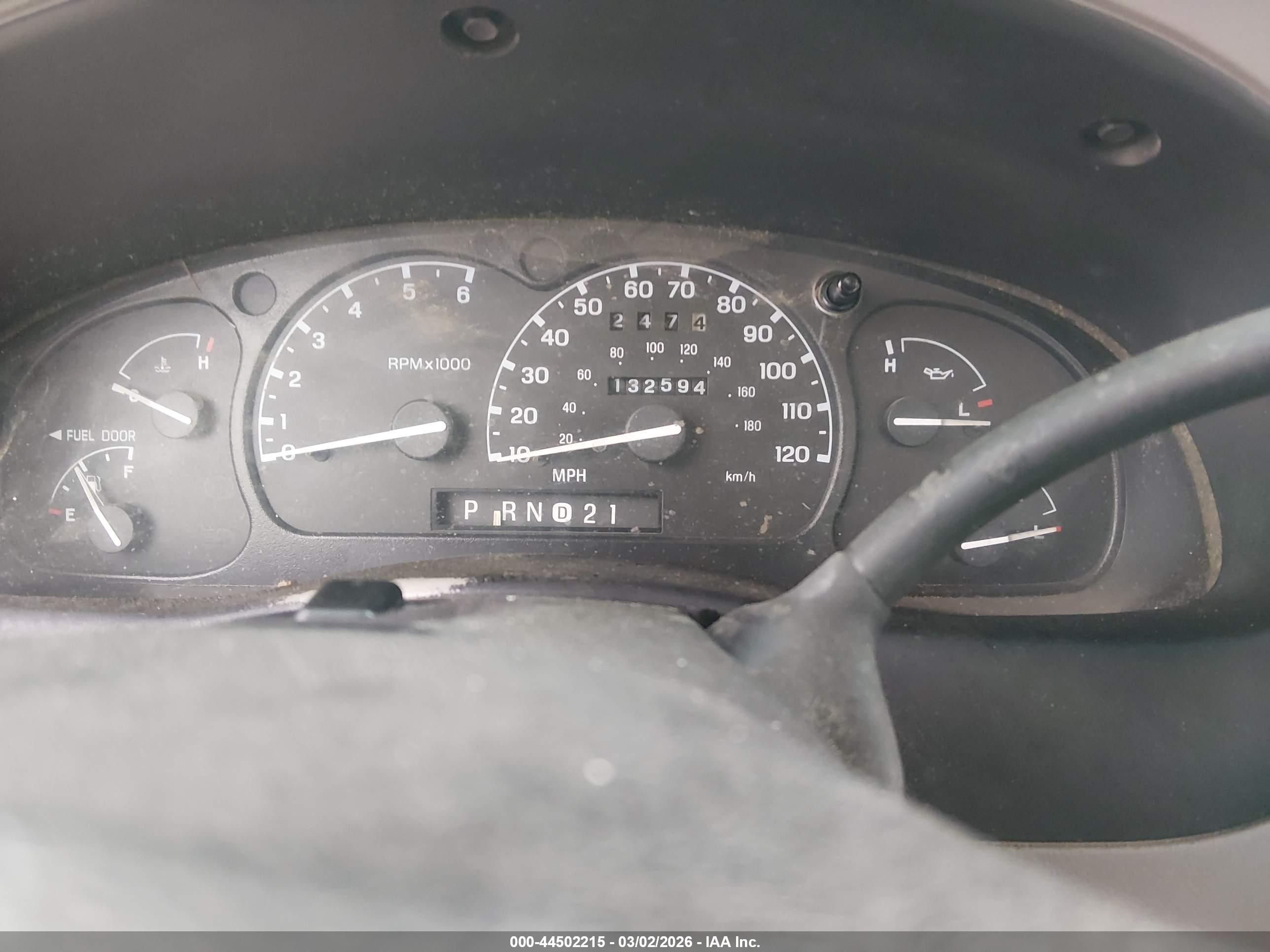 MAZDA B3000 image 7