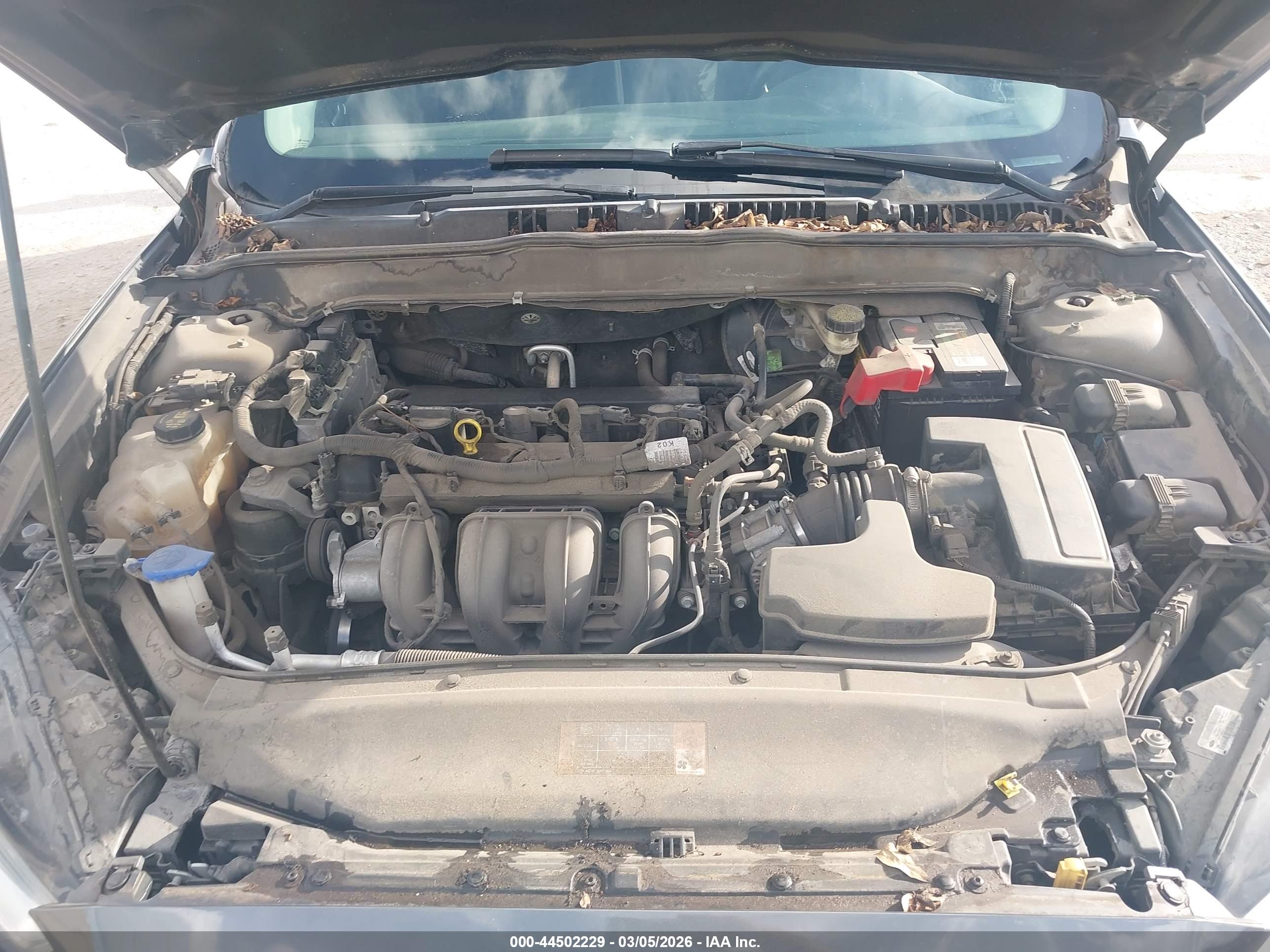 FORD FUSION image 10