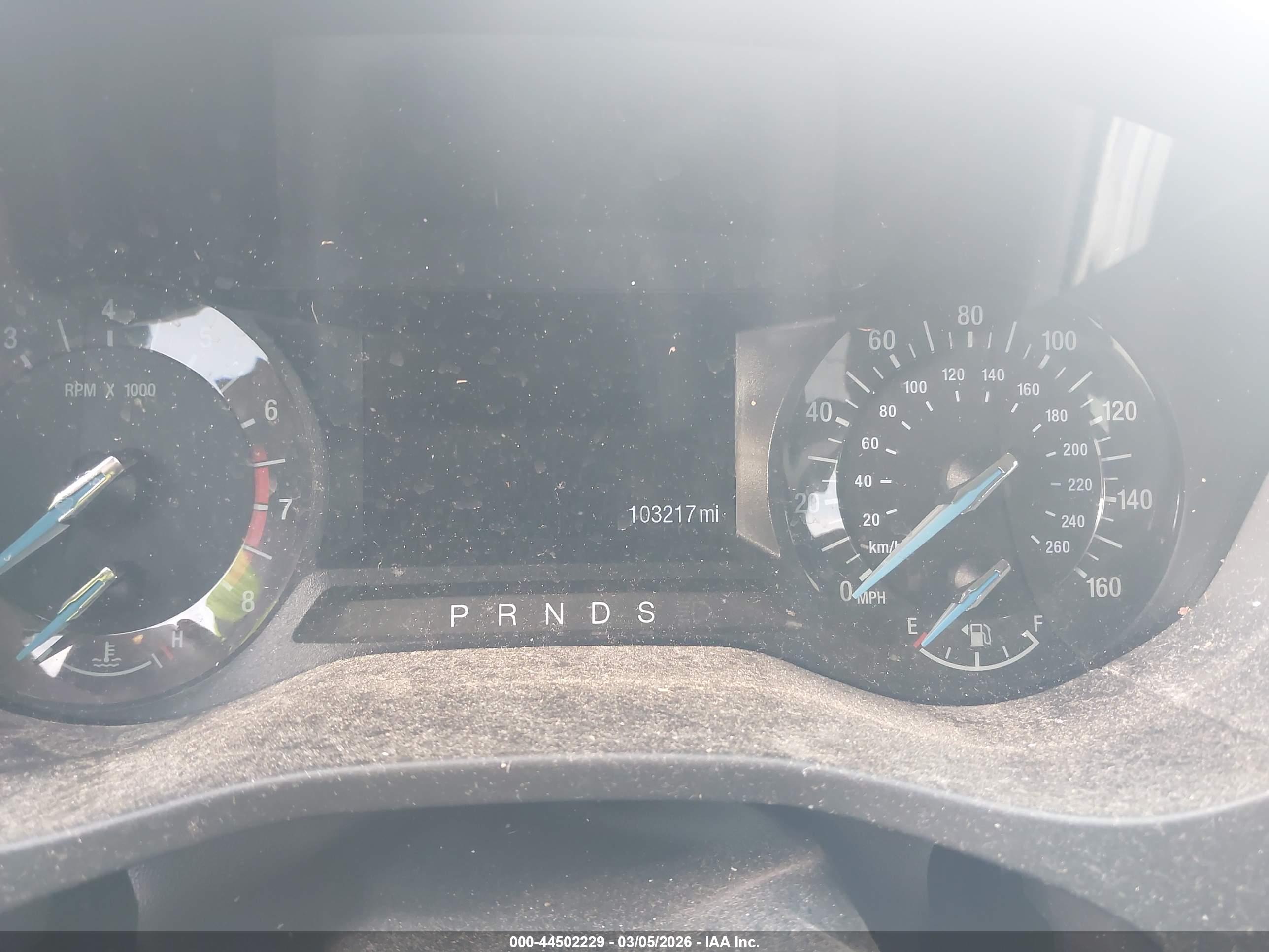 FORD FUSION image 7