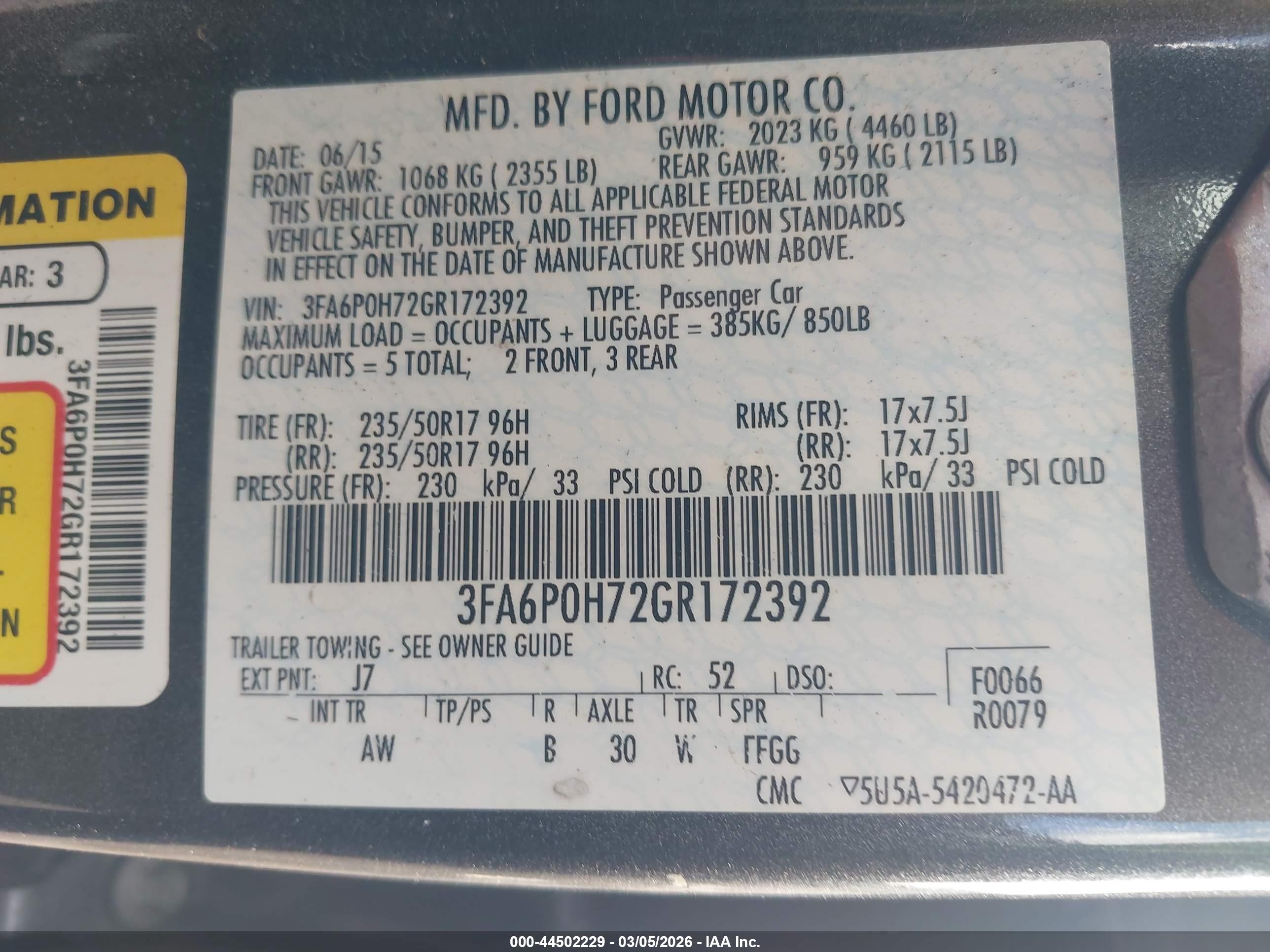 FORD FUSION image 9