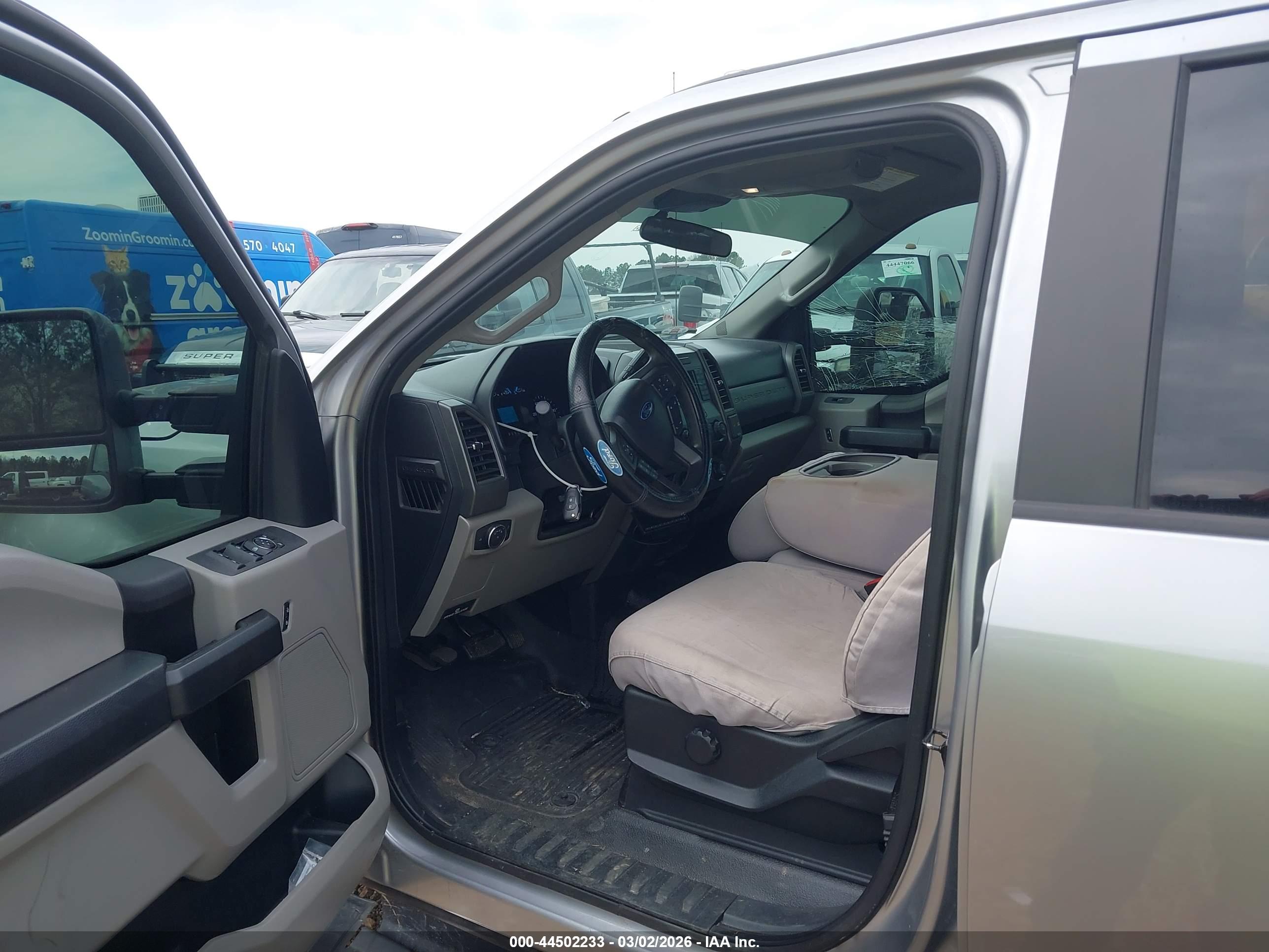 FORD F-350 image 7