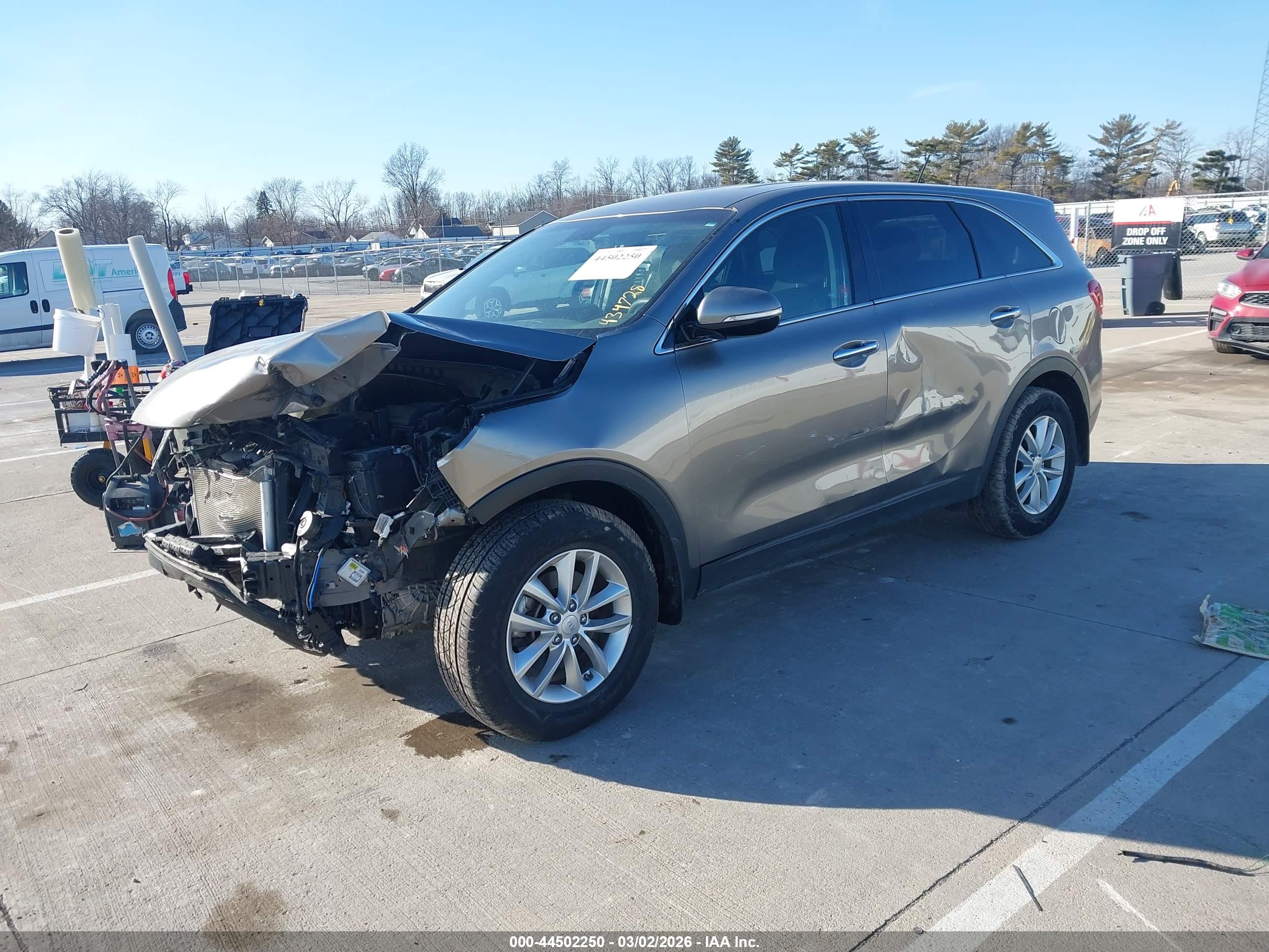 KIA SORENTO image 2
