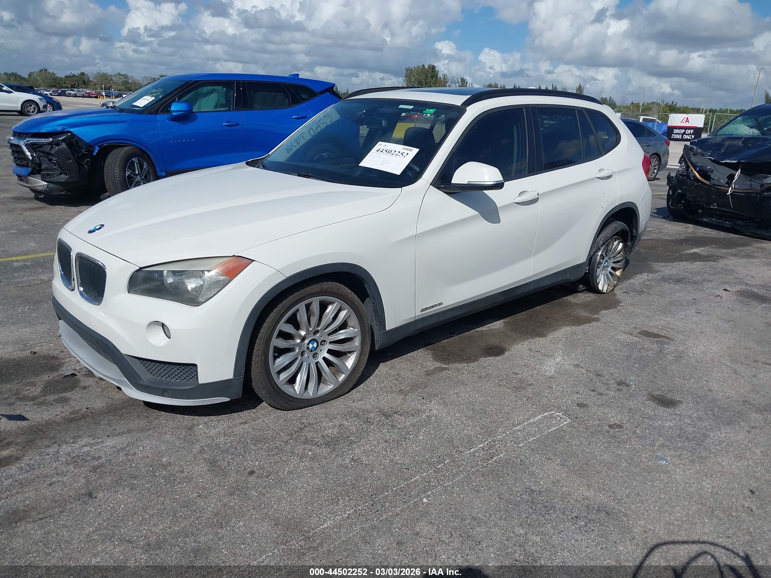 BMW X1 image 2