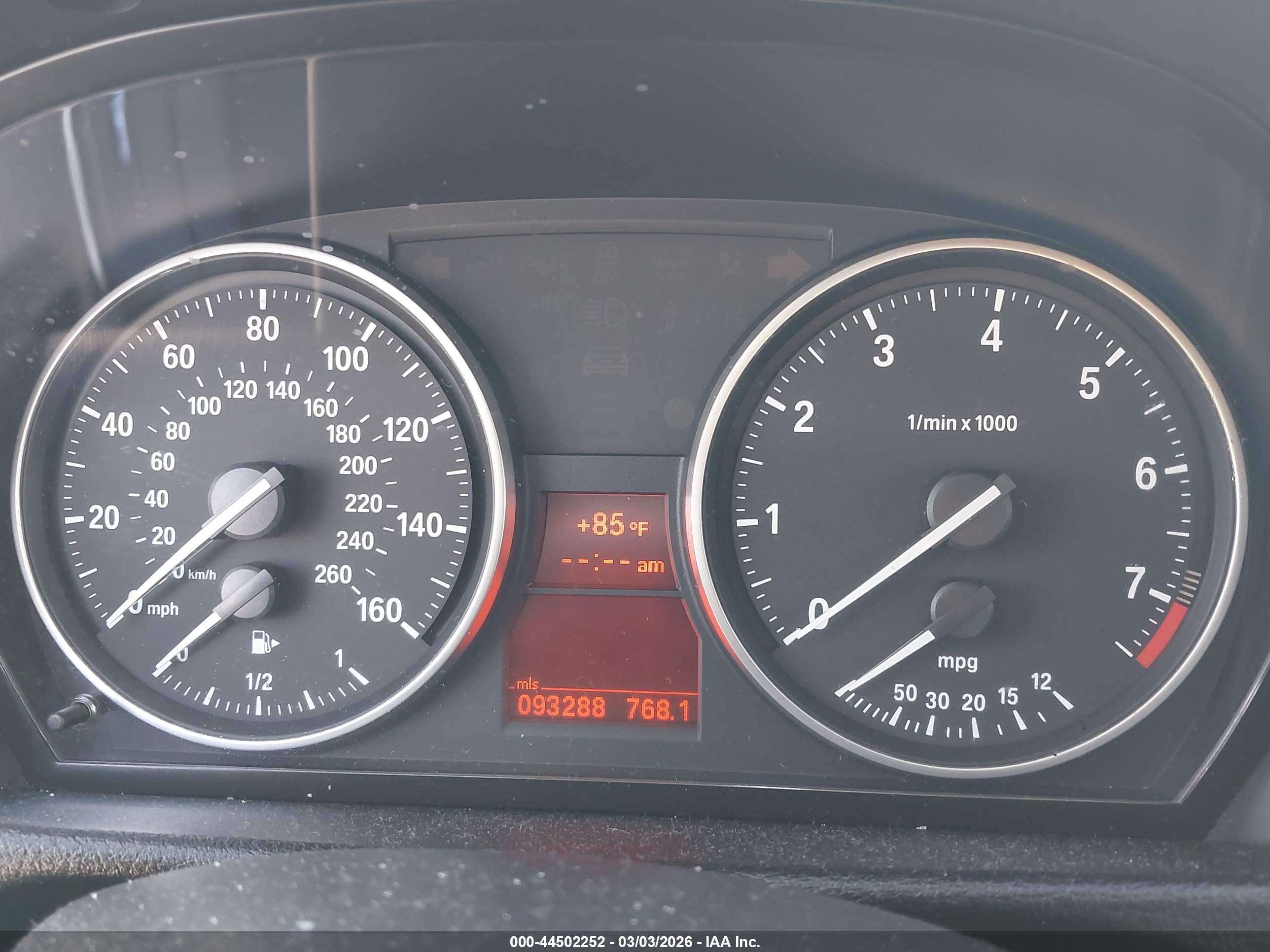 BMW X1 image 7