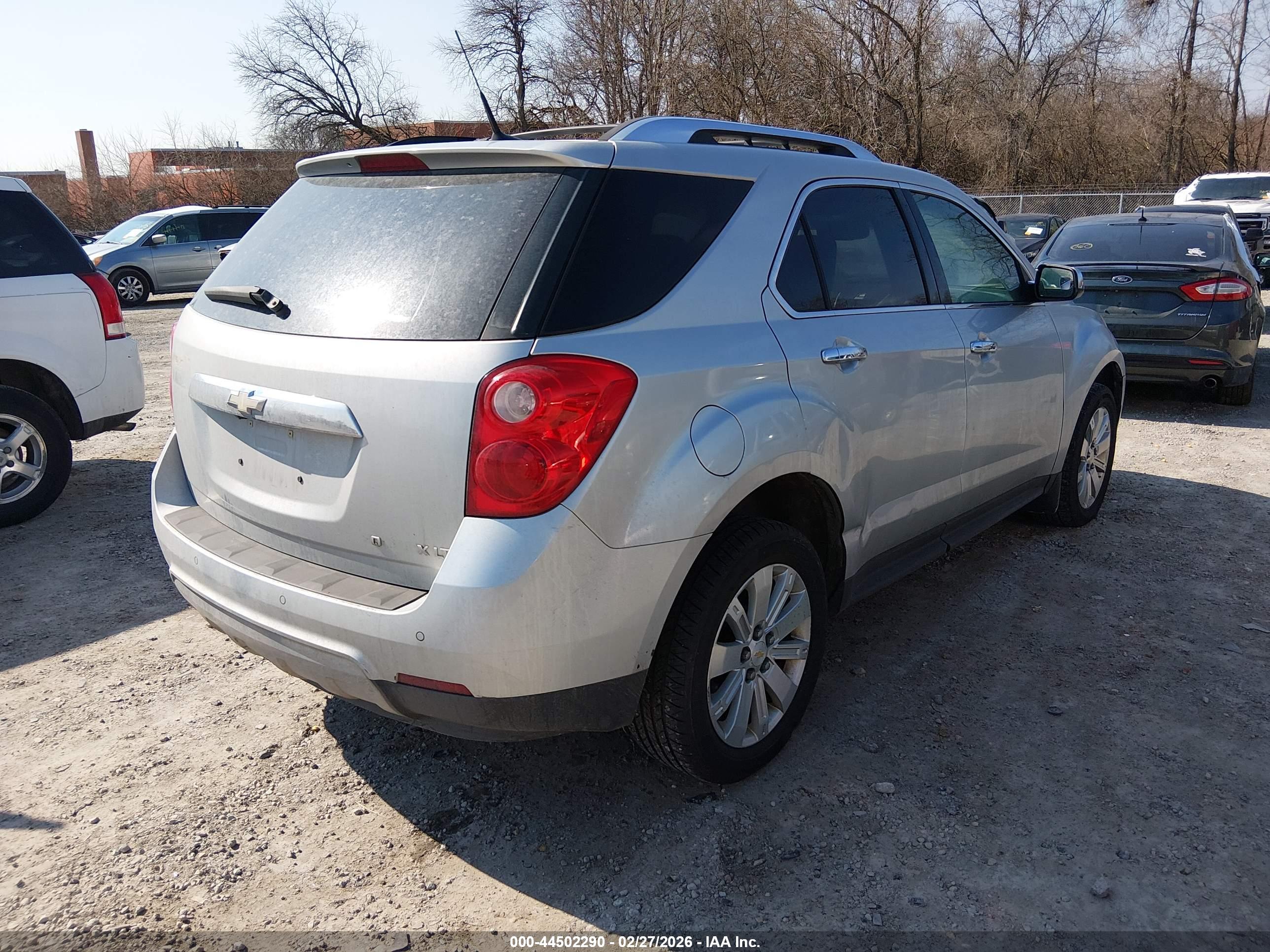 CHEVROLET EQUINOX image 4