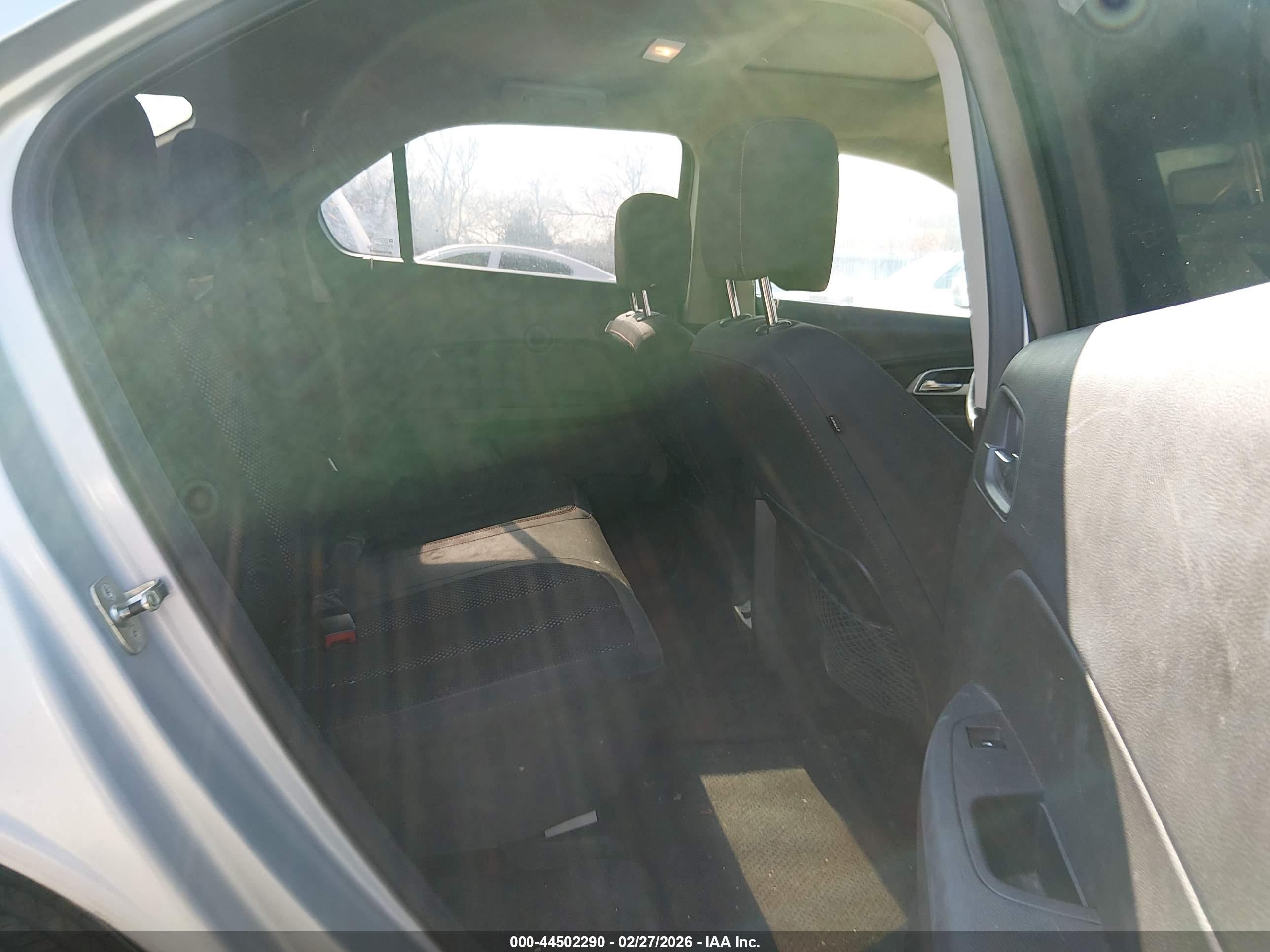 CHEVROLET EQUINOX image 8