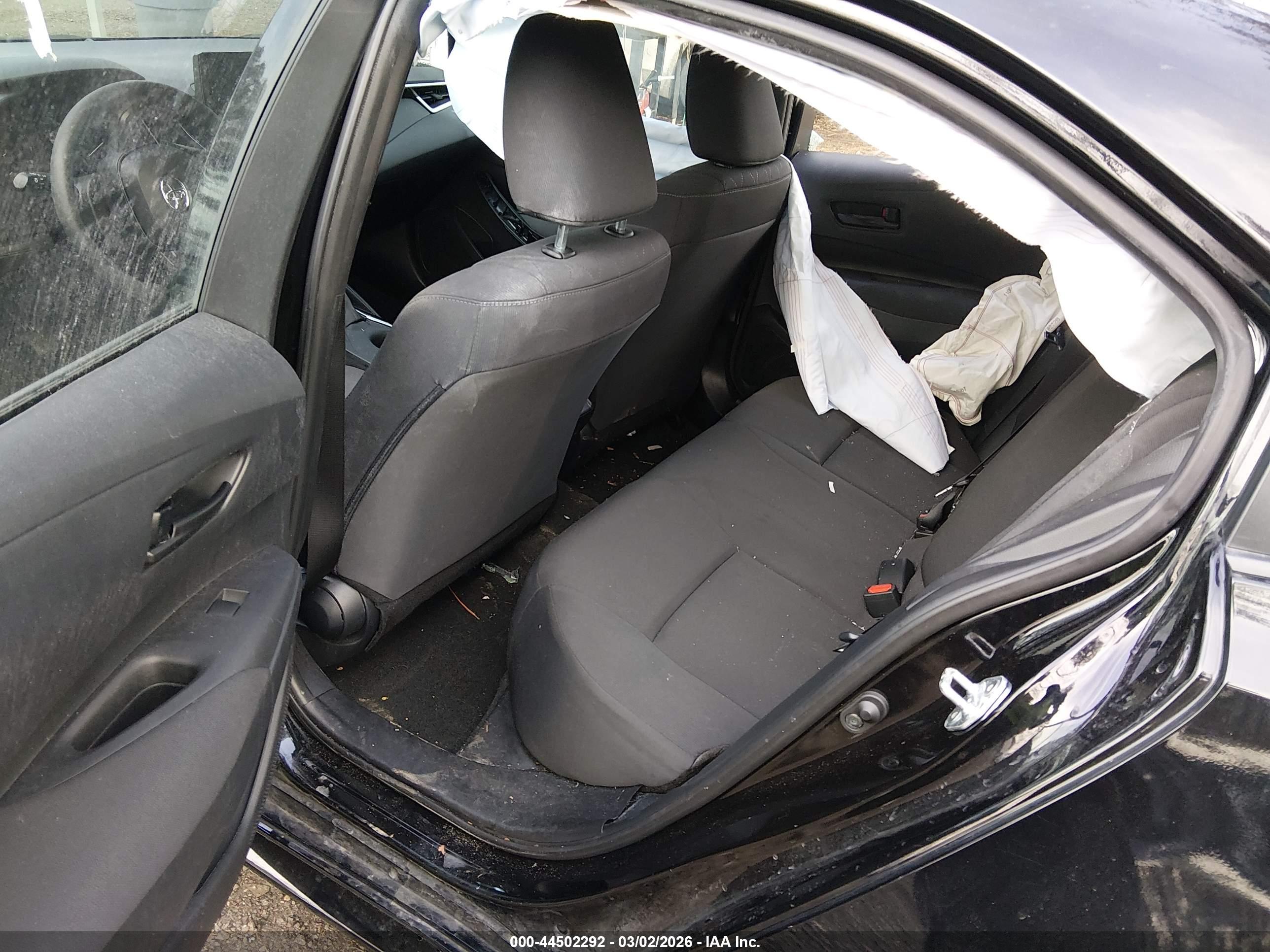 TOYOTA COROLLA image 8