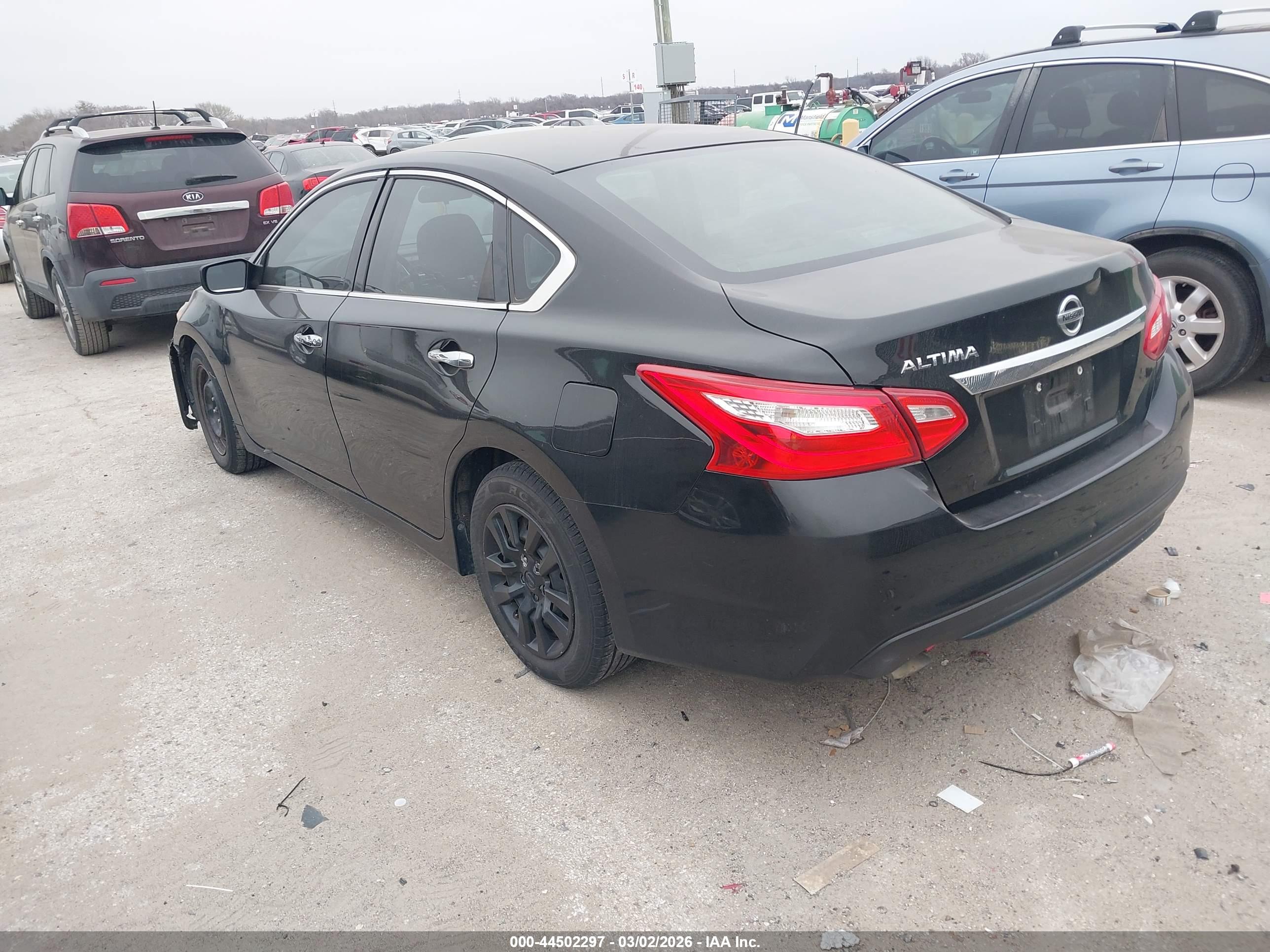 NISSAN ALTIMA image 3
