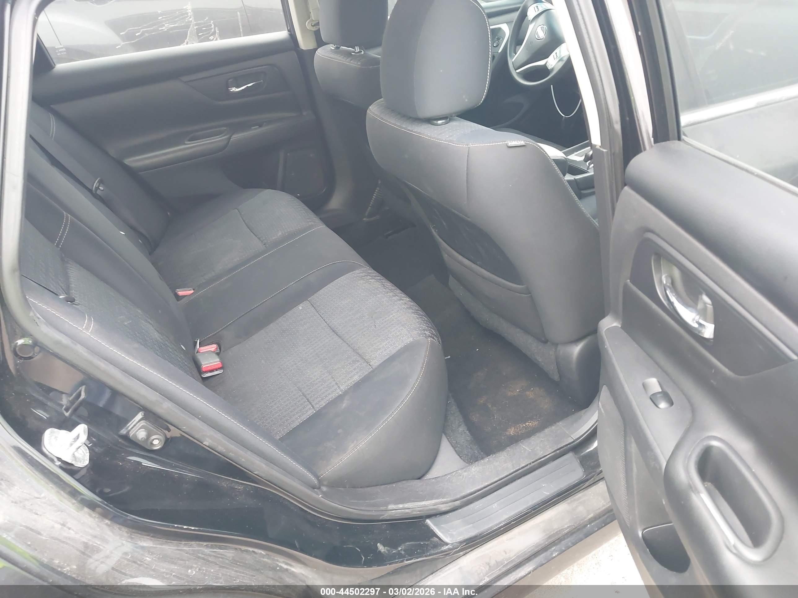 NISSAN ALTIMA image 8