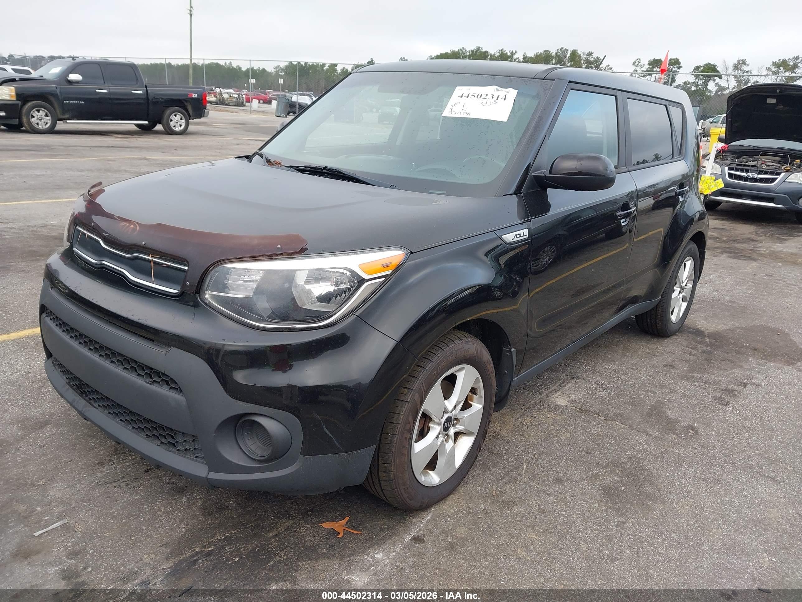 KIA SOUL image 2