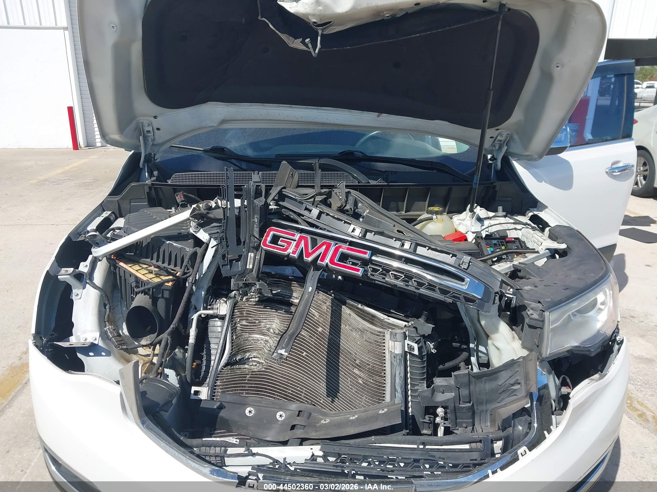 GMC ACADIA image 10
