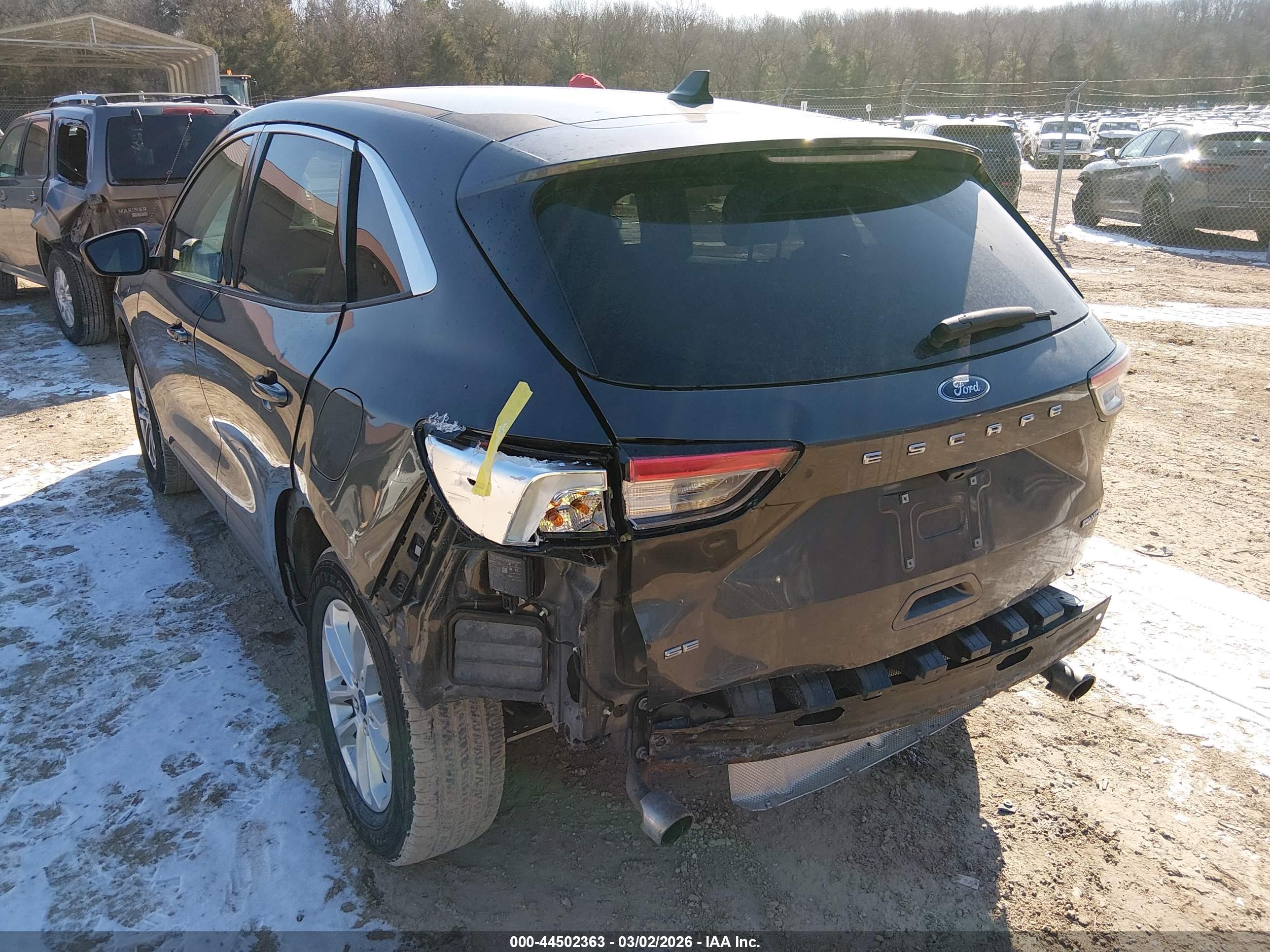 FORD ESCAPE image 3
