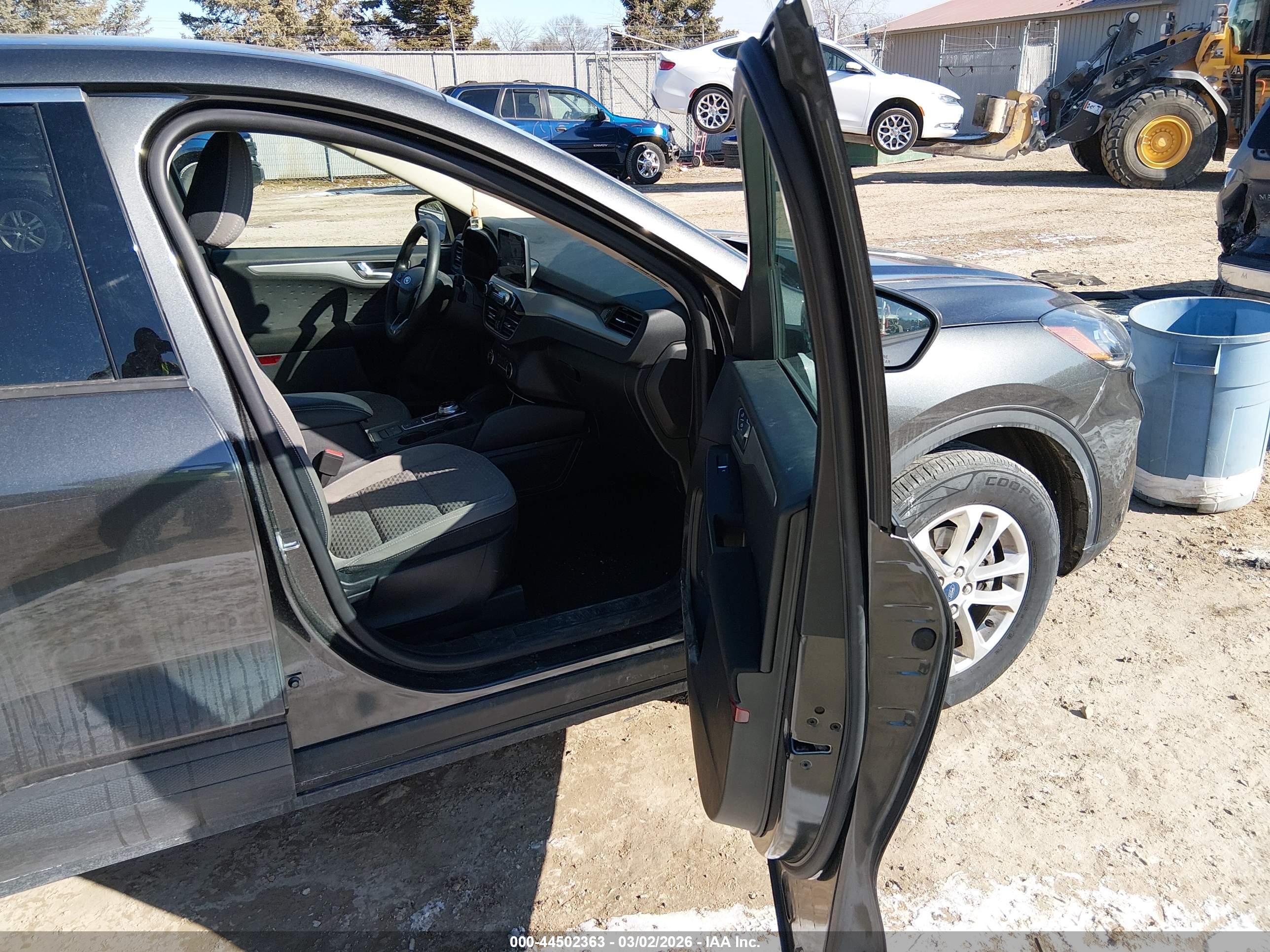 FORD ESCAPE image 5