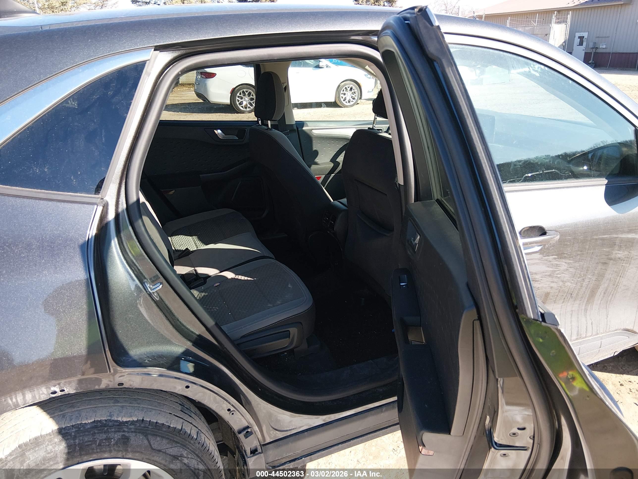 FORD ESCAPE image 8