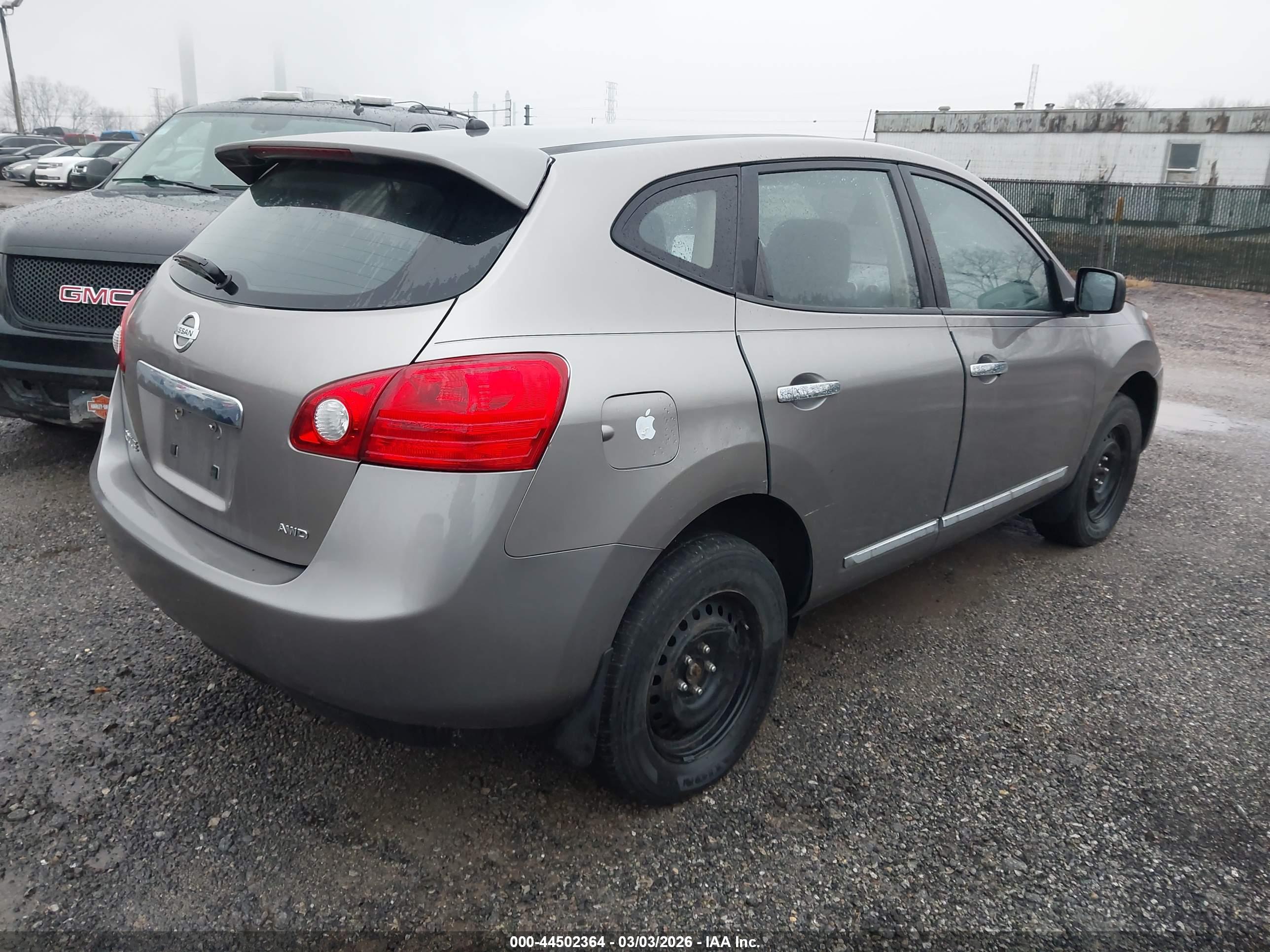 NISSAN ROGUE image 4