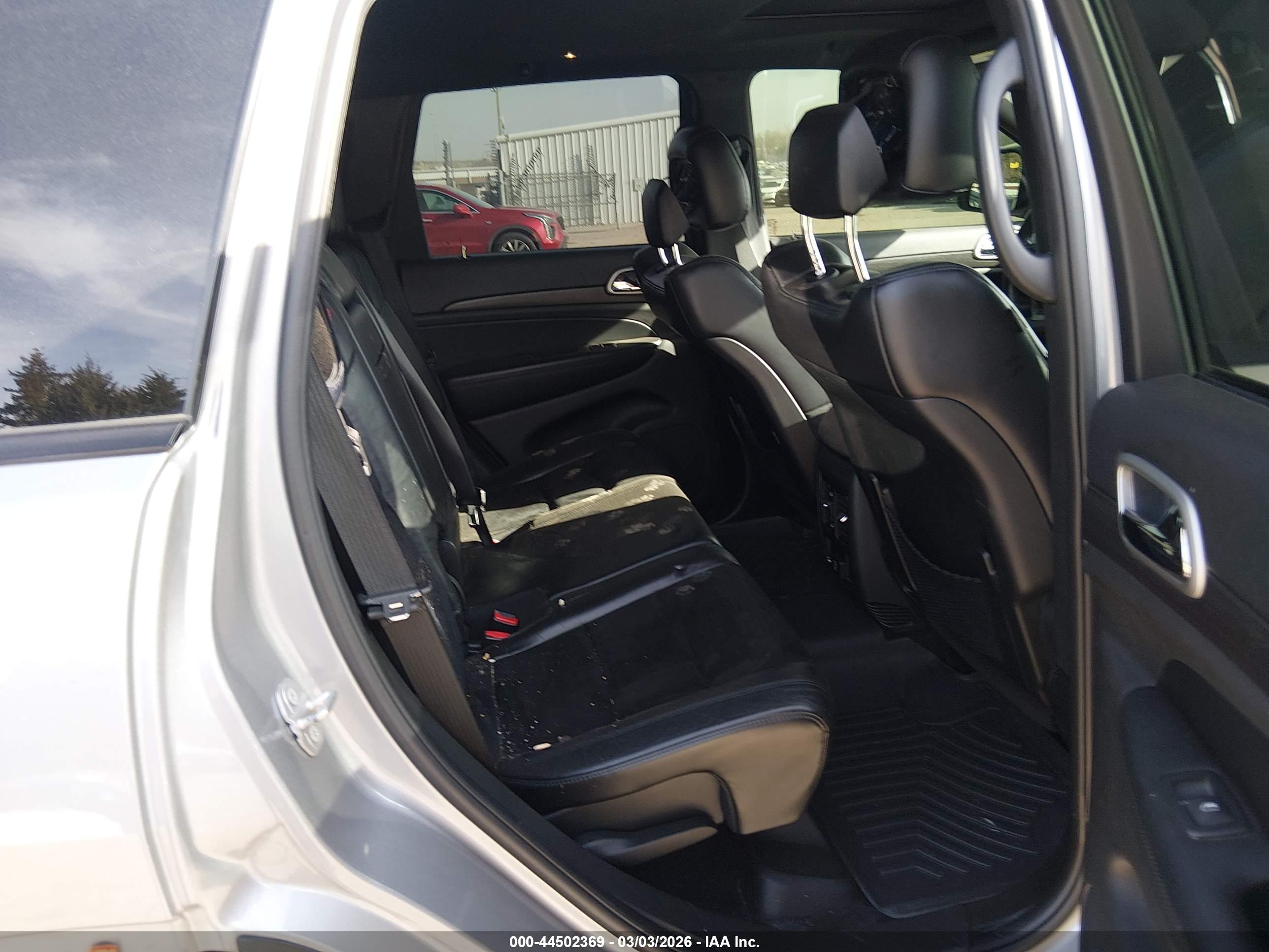JEEP GRAND image 8